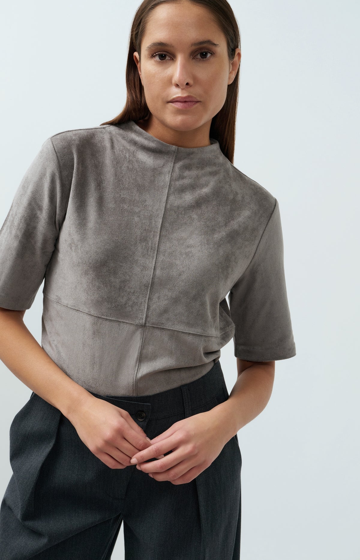 Suedine top with mid-length sleeves