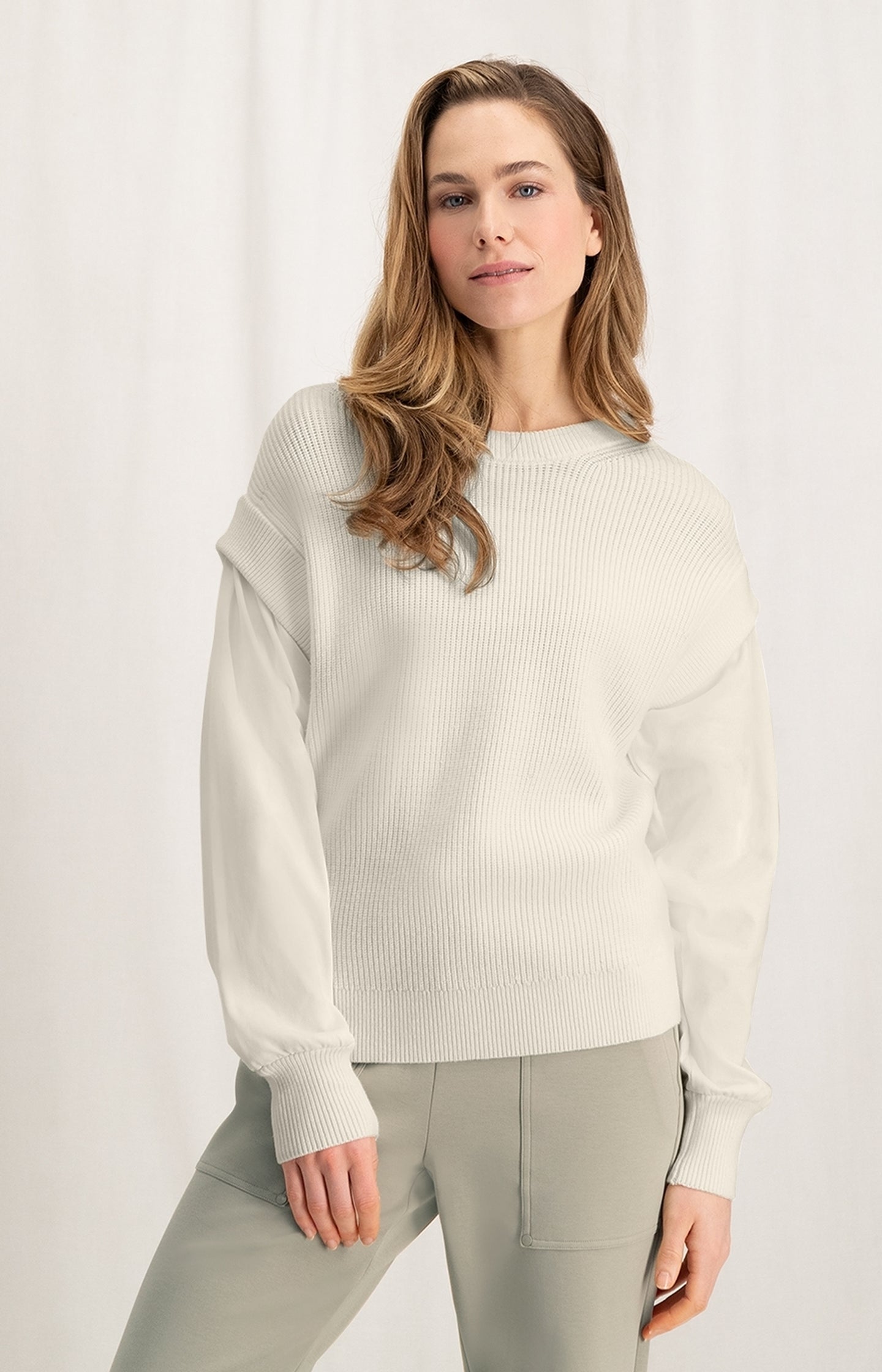 Sweater with a round neck, long jersey sleeves and rib detai - Type: lookbook