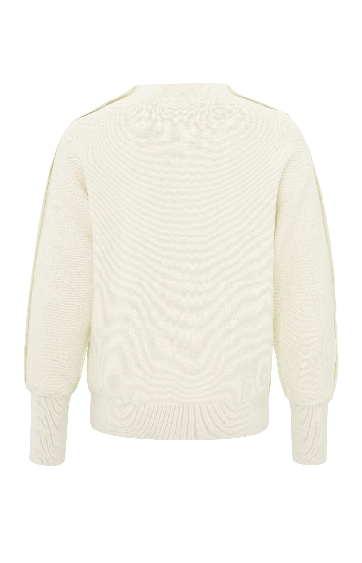 Sweater with boatneck, long sleeves and button details