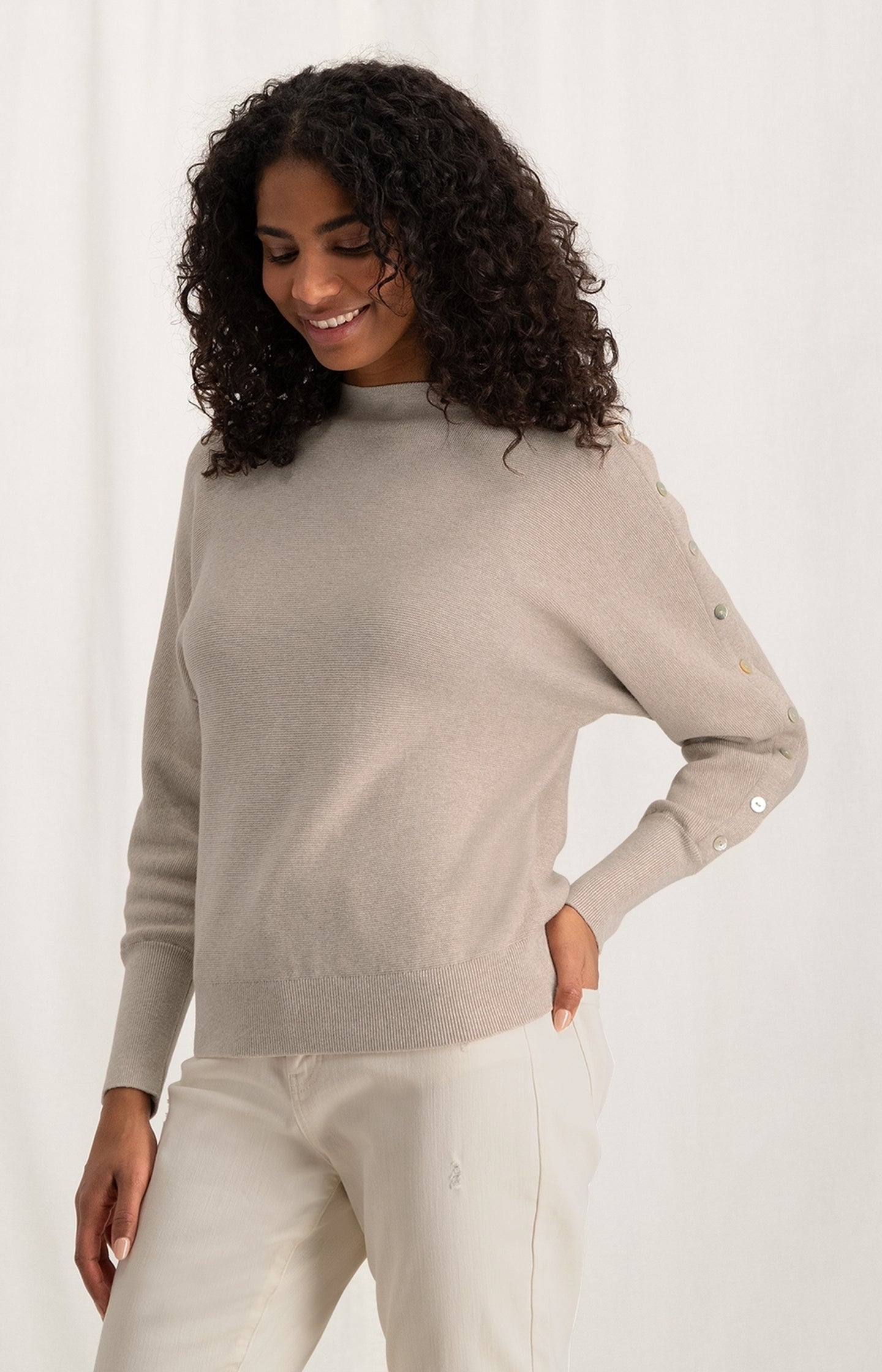 Sweater with boatneck, long sleeves and button details