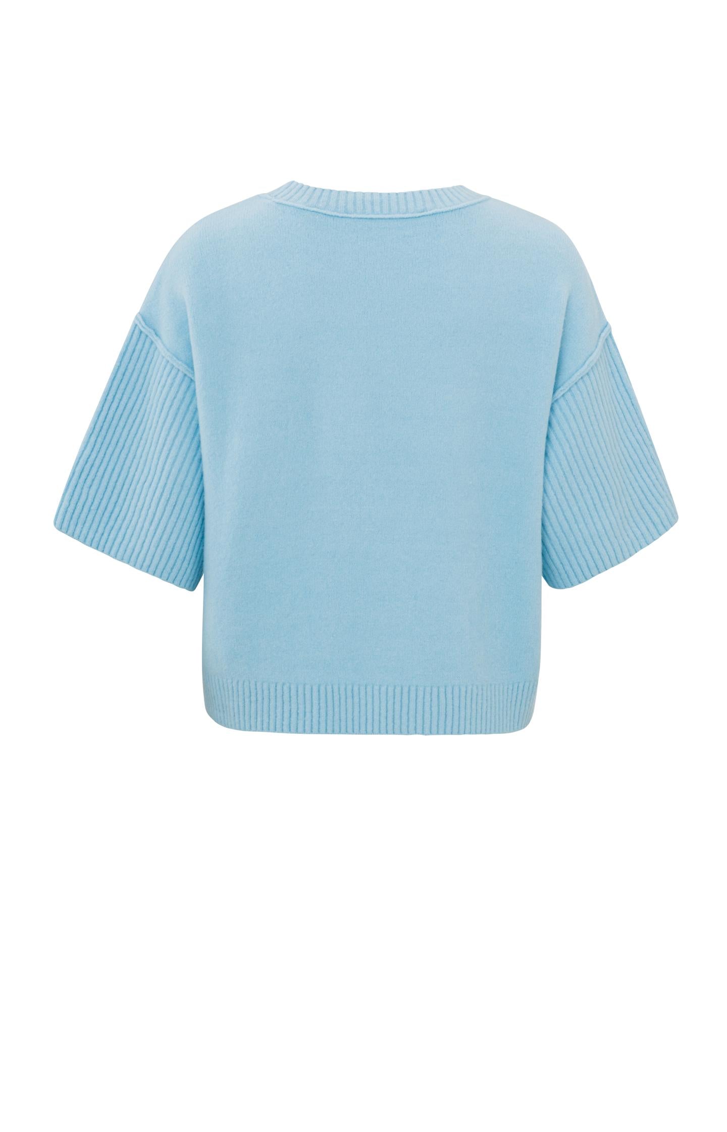 Sweater with boatneck, wide half long sleeves in boxy fit