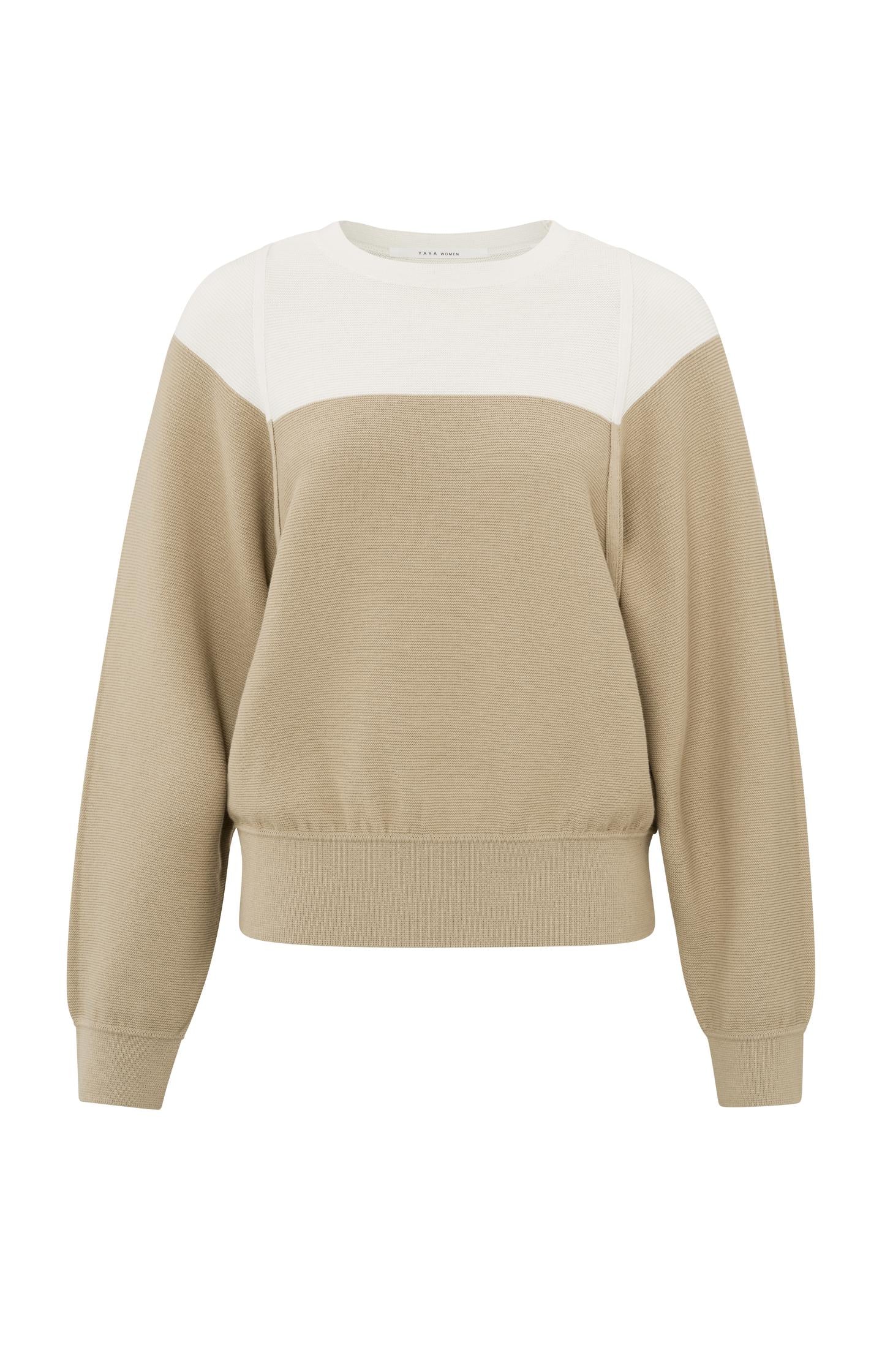 Sweater with crewneck, long sleeves and stich details - Type: product