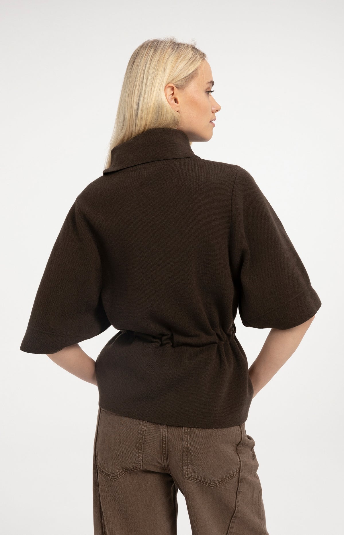 Pull à col montant et ceinture à nouer - Delicioso Brown