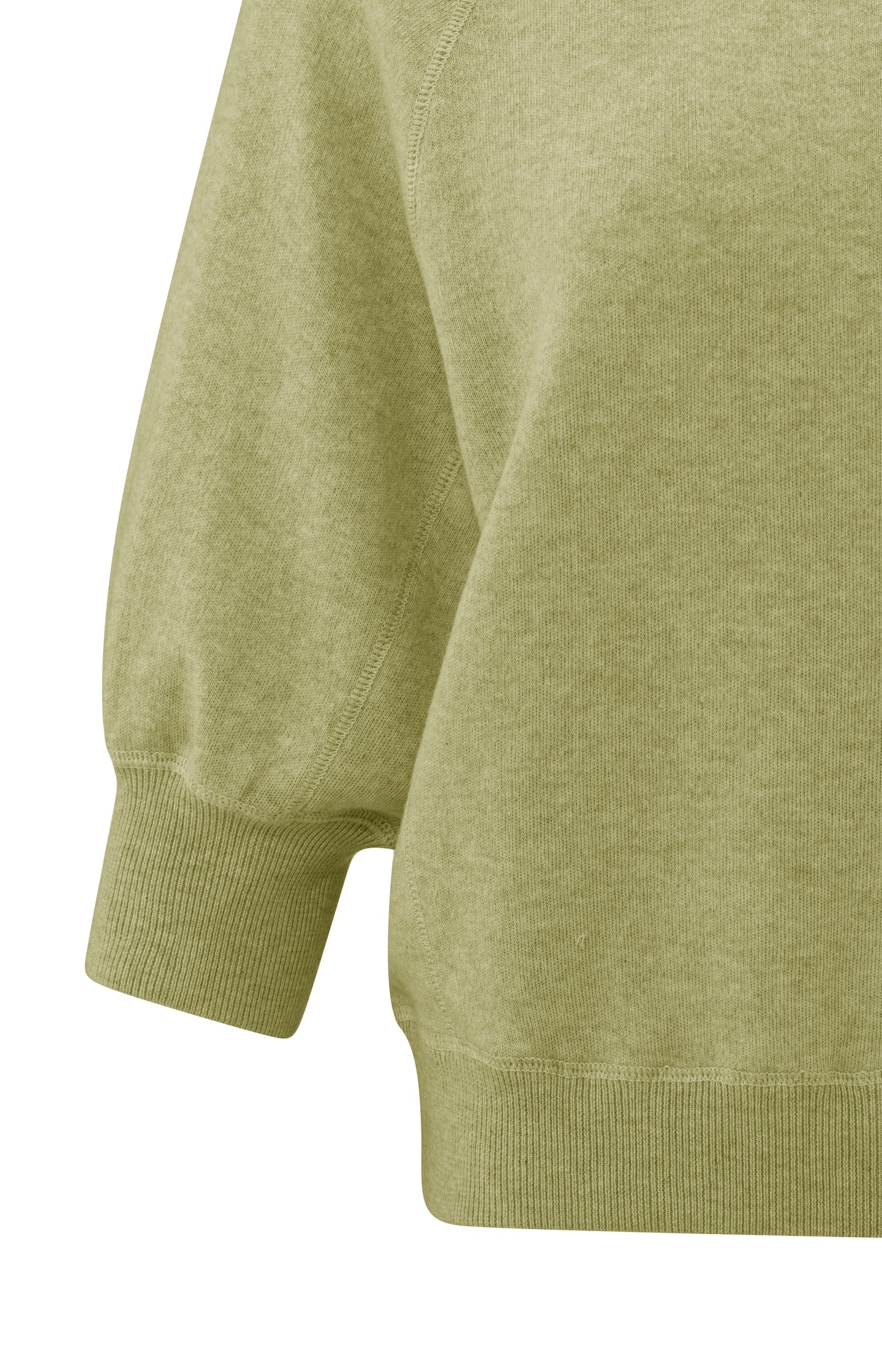 Sweater with raglan sleeves and round neck