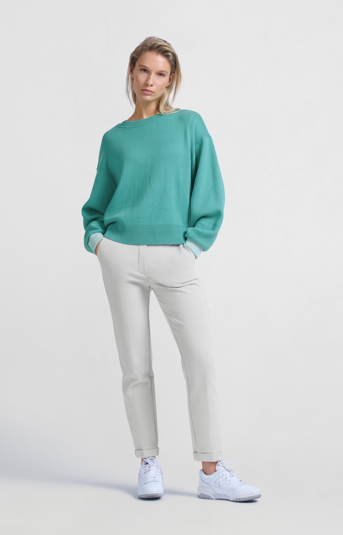 Sweater with round neck and contrasting trim details