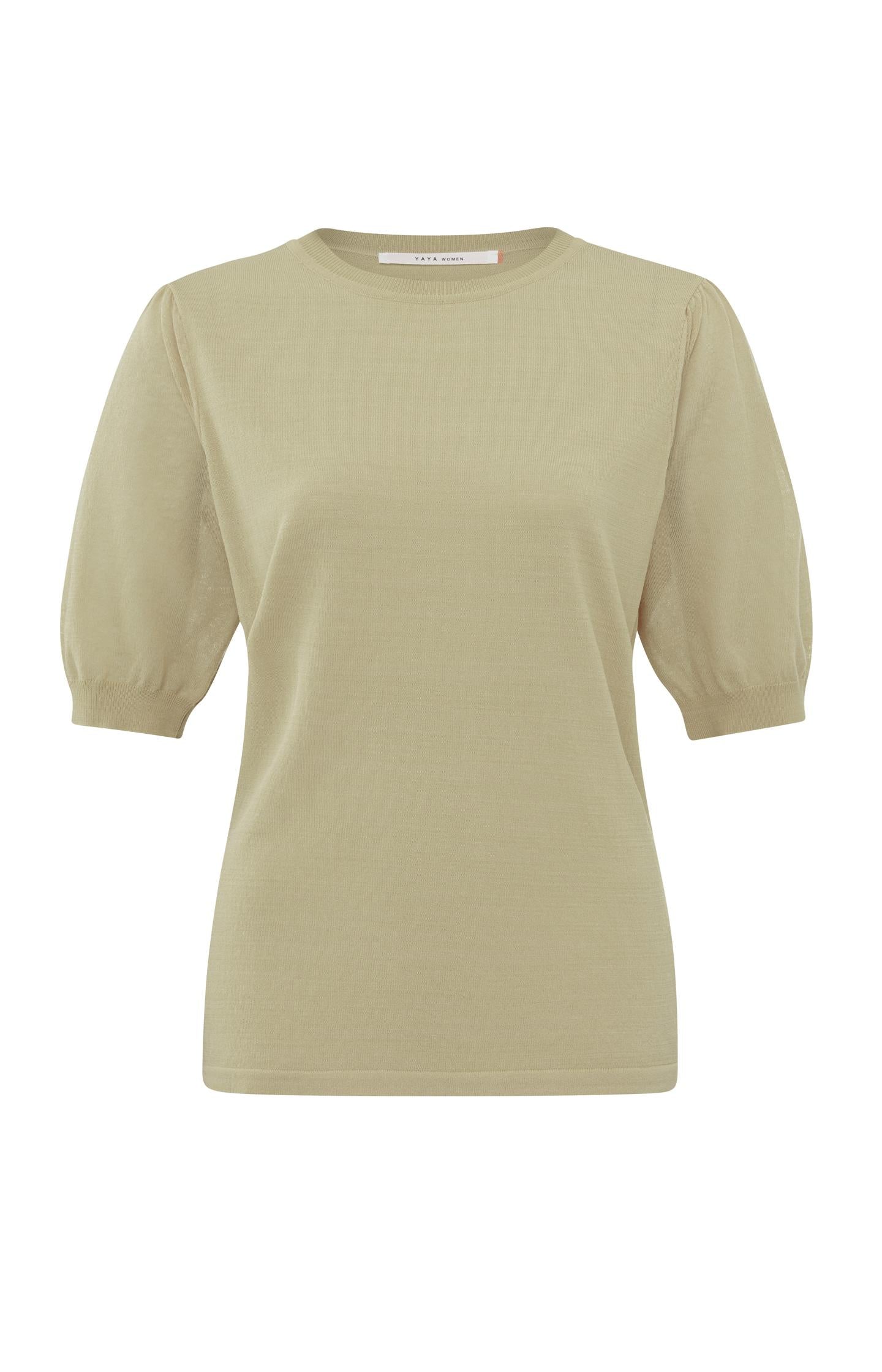 Sweater with round neck and short puff sleeve in regular fit - Type: product