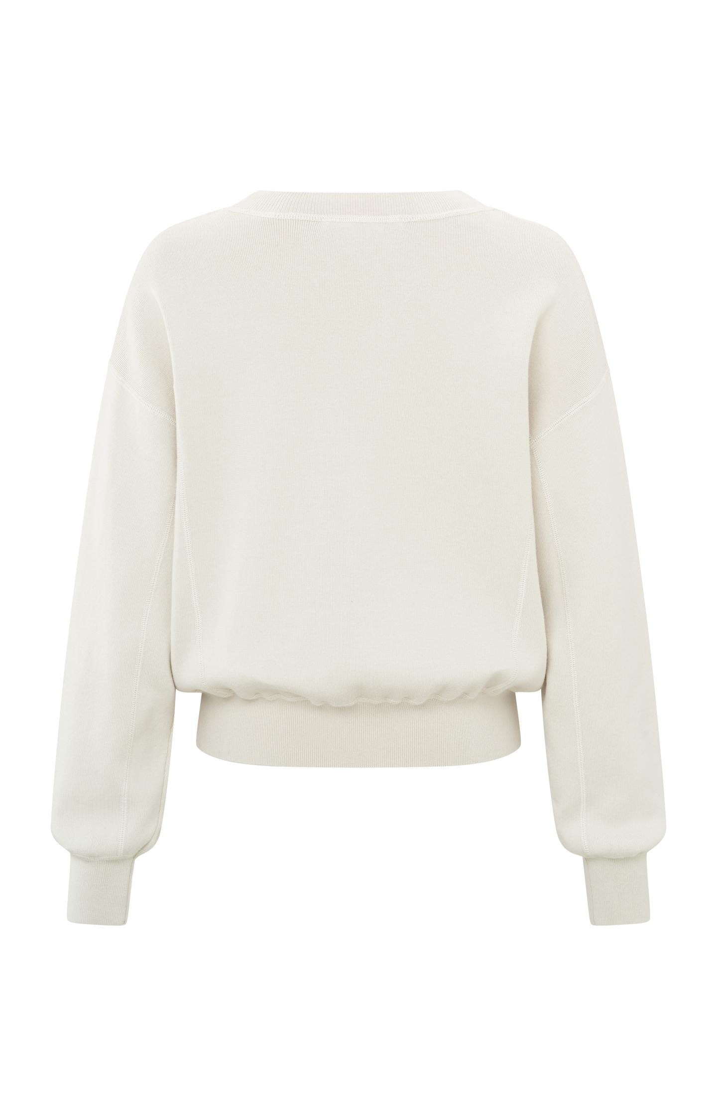 Sweater with round neck, long sleeves and seam details