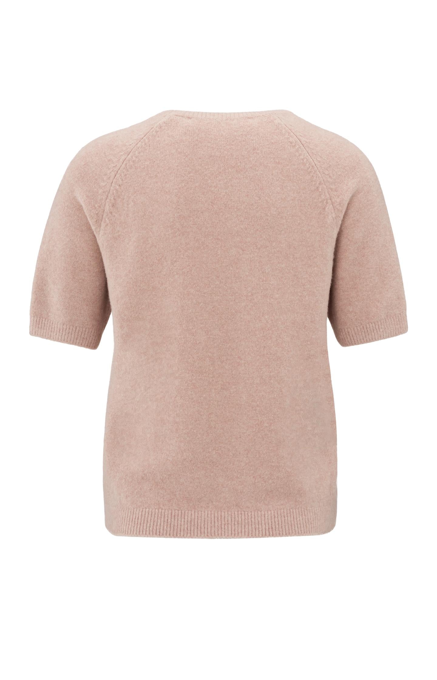 Sweater with short raglan sleeves and round neckline