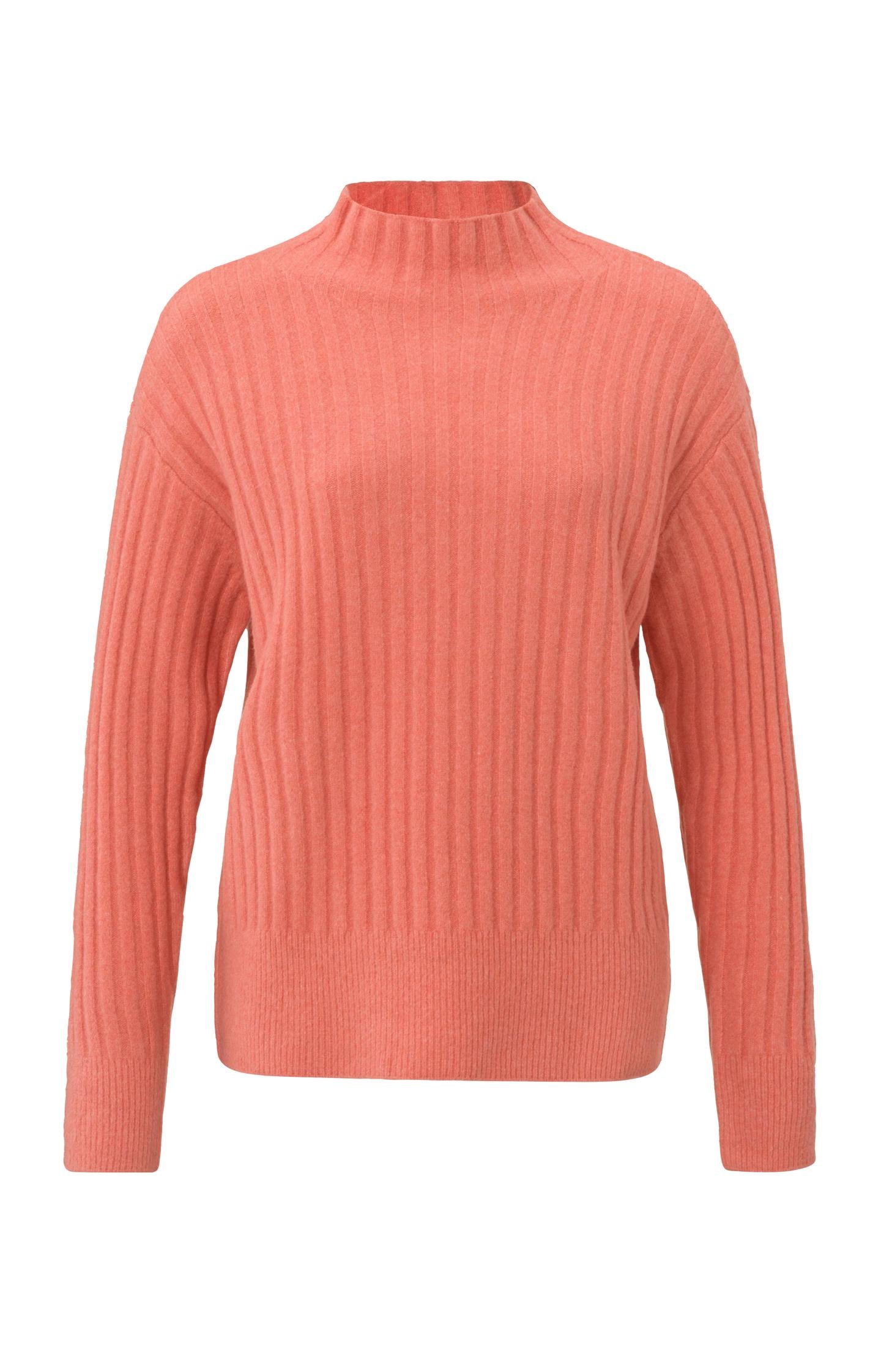 Sweater with turtleneck, long sleeves and ribbed details - Type: product