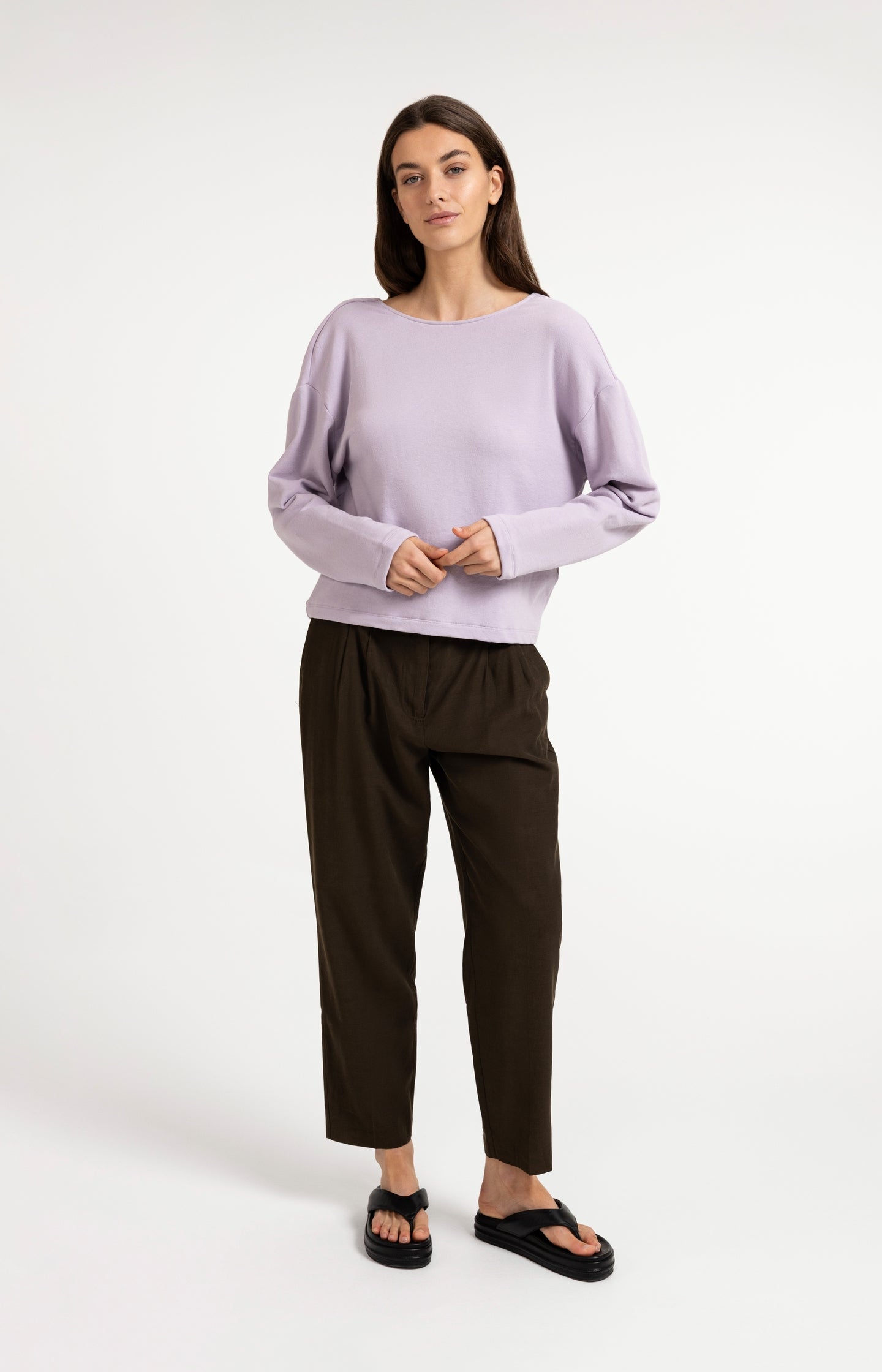 Sweater with V-neck and twisted detail at the back