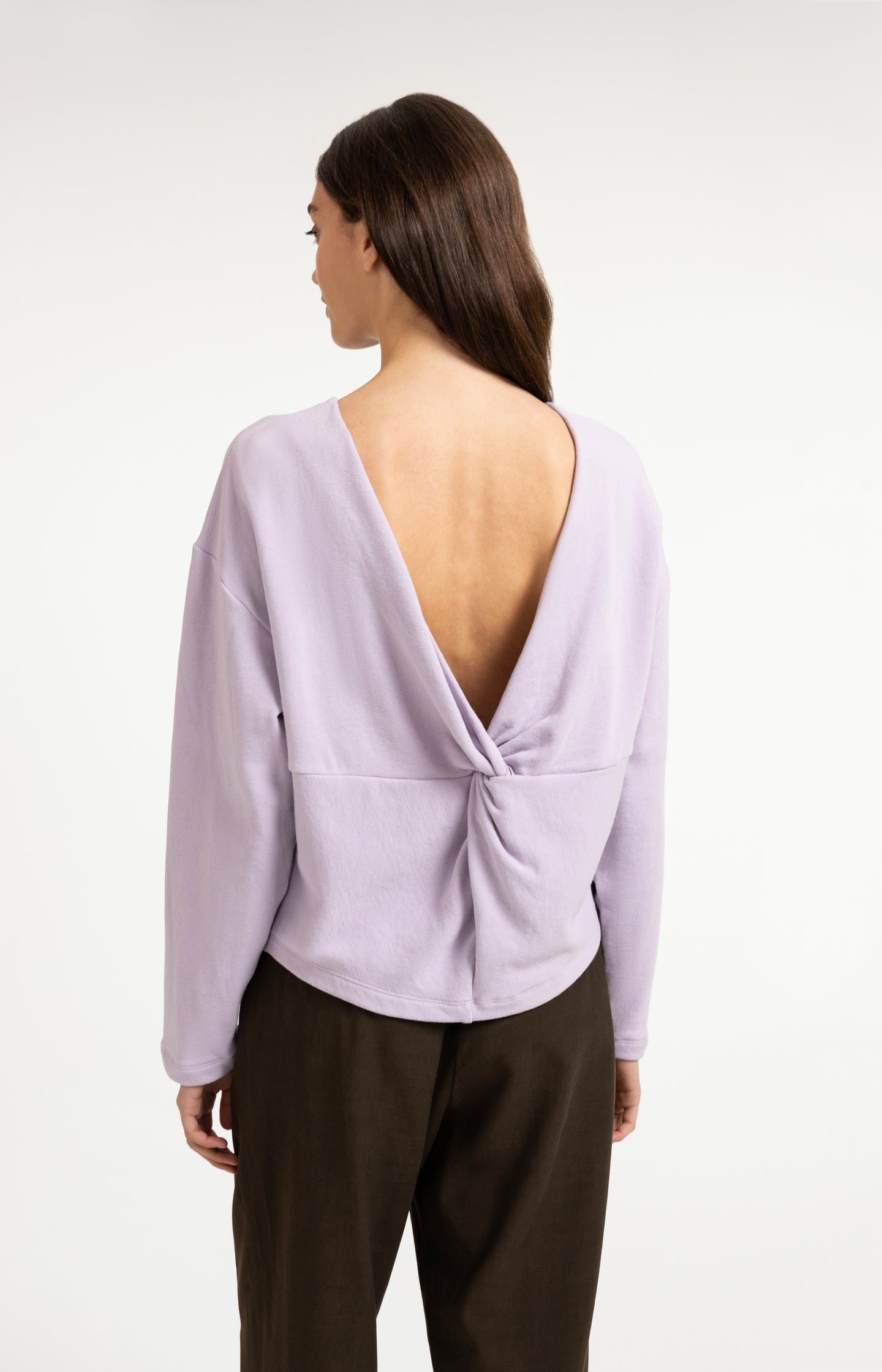 Sweater with V-neck and twisted detail at the back