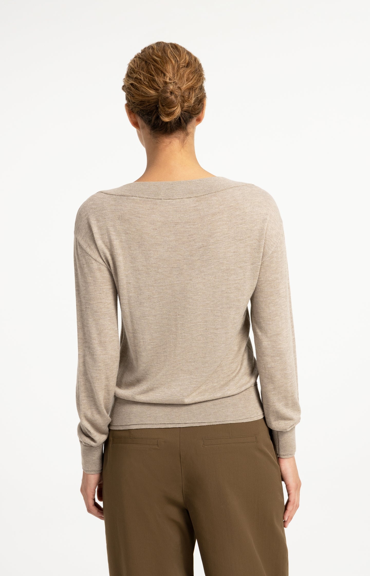 Sweater with wide boat neck and long sleeves - Type: lookbook