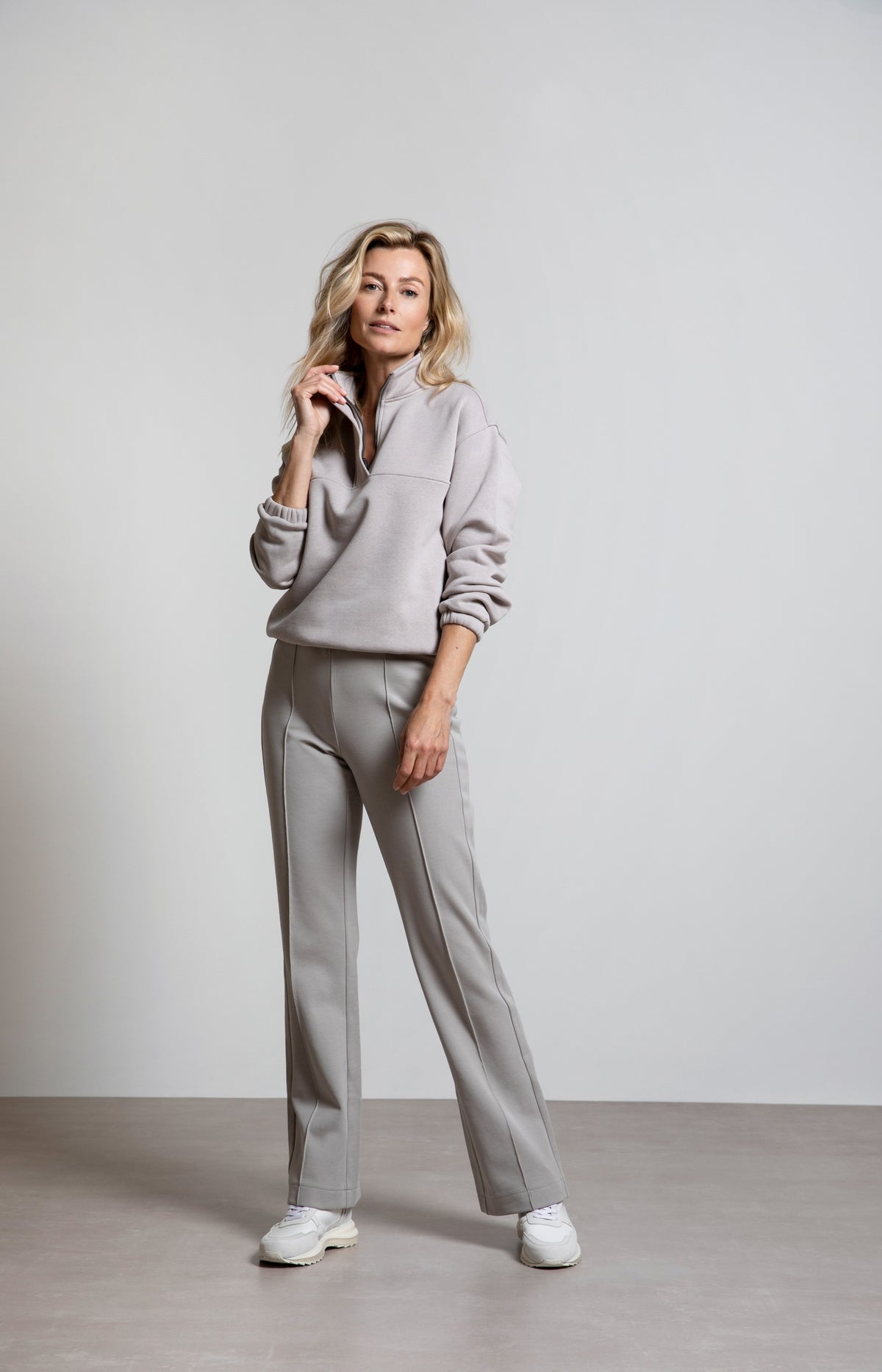 long sleeve zipper high neck
