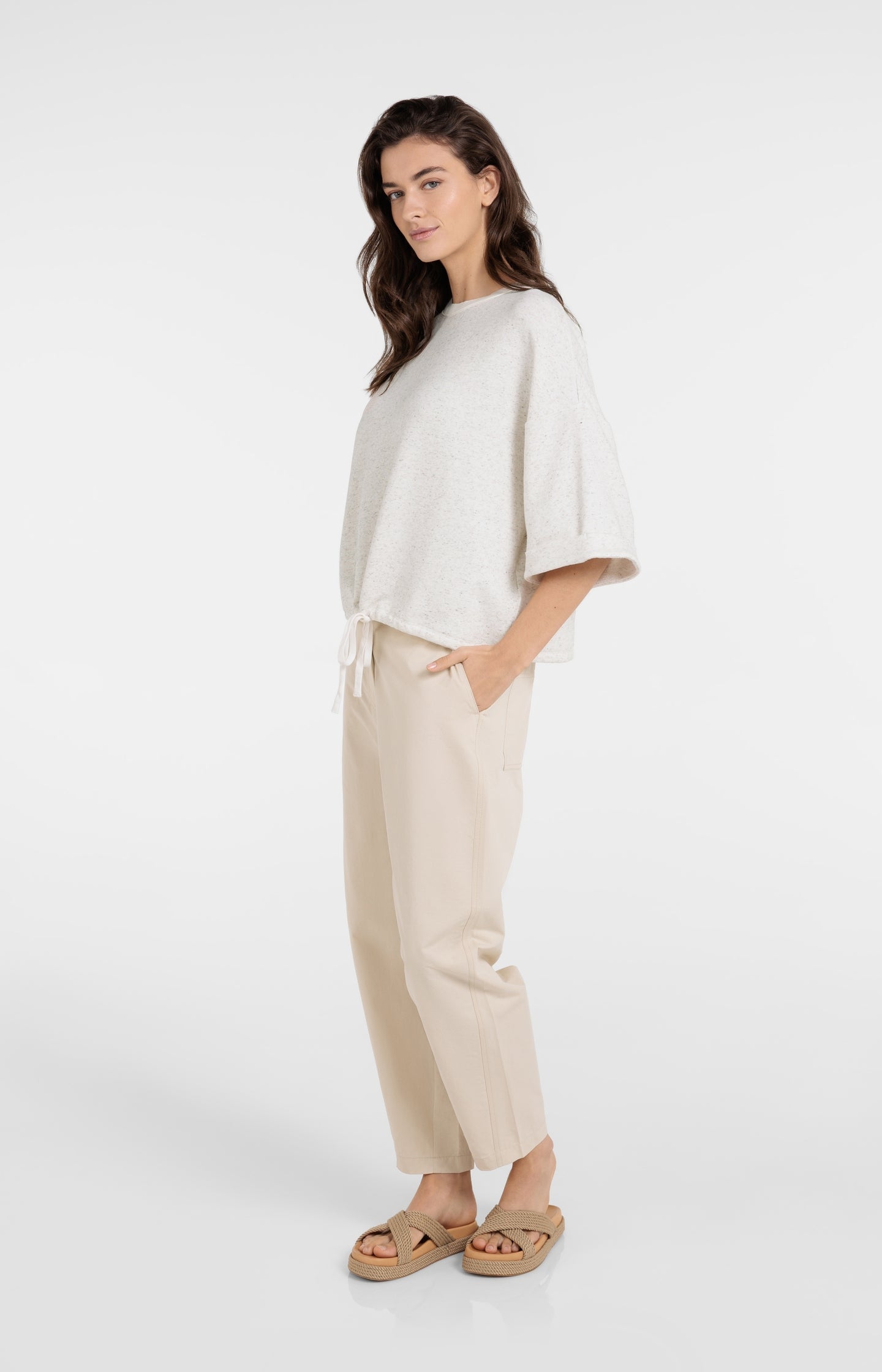 Sweatshirt with rolled cuffs and drawcord