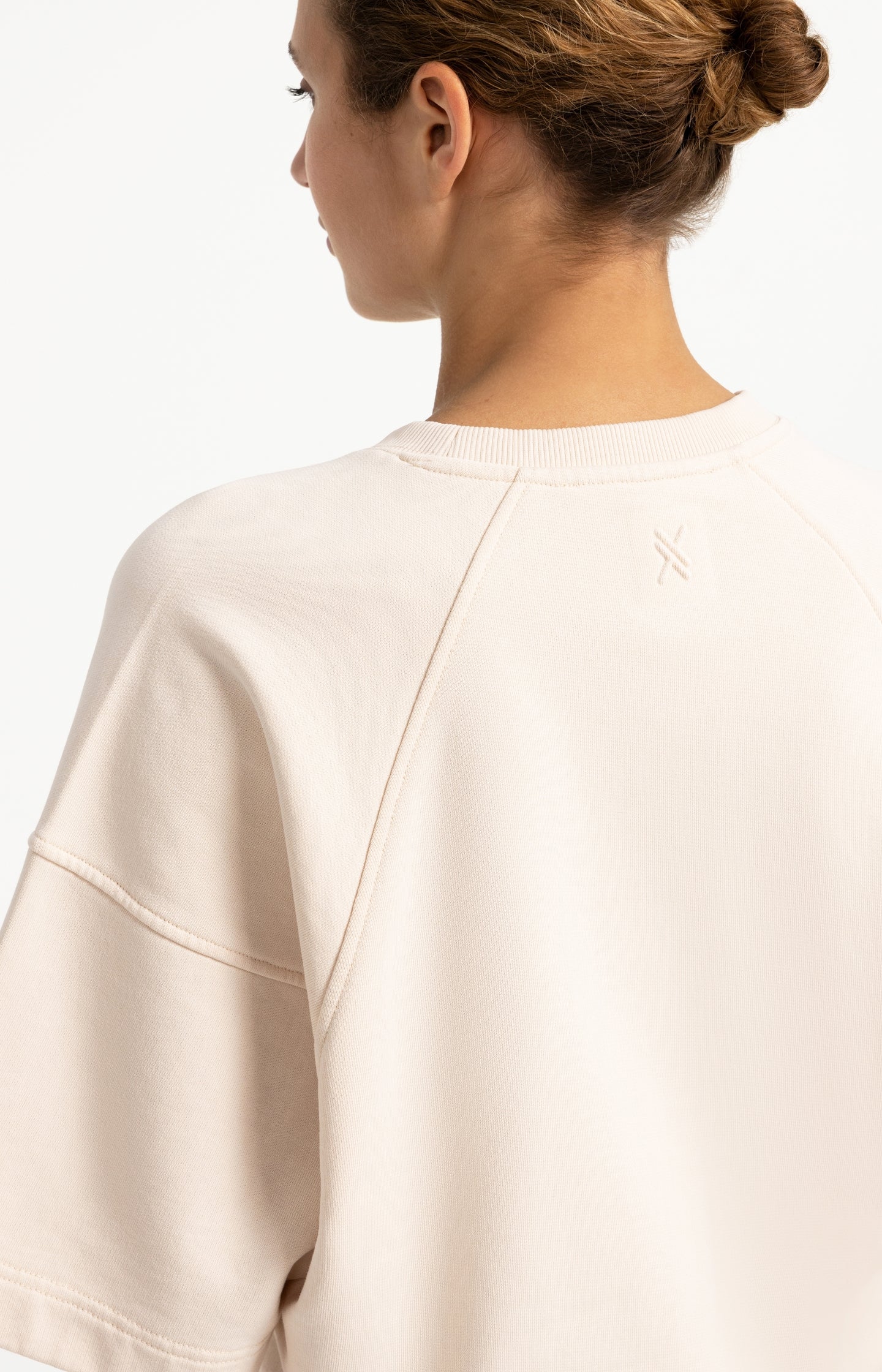 Sweatshirt with short raglan sleeves - Type: lookbook