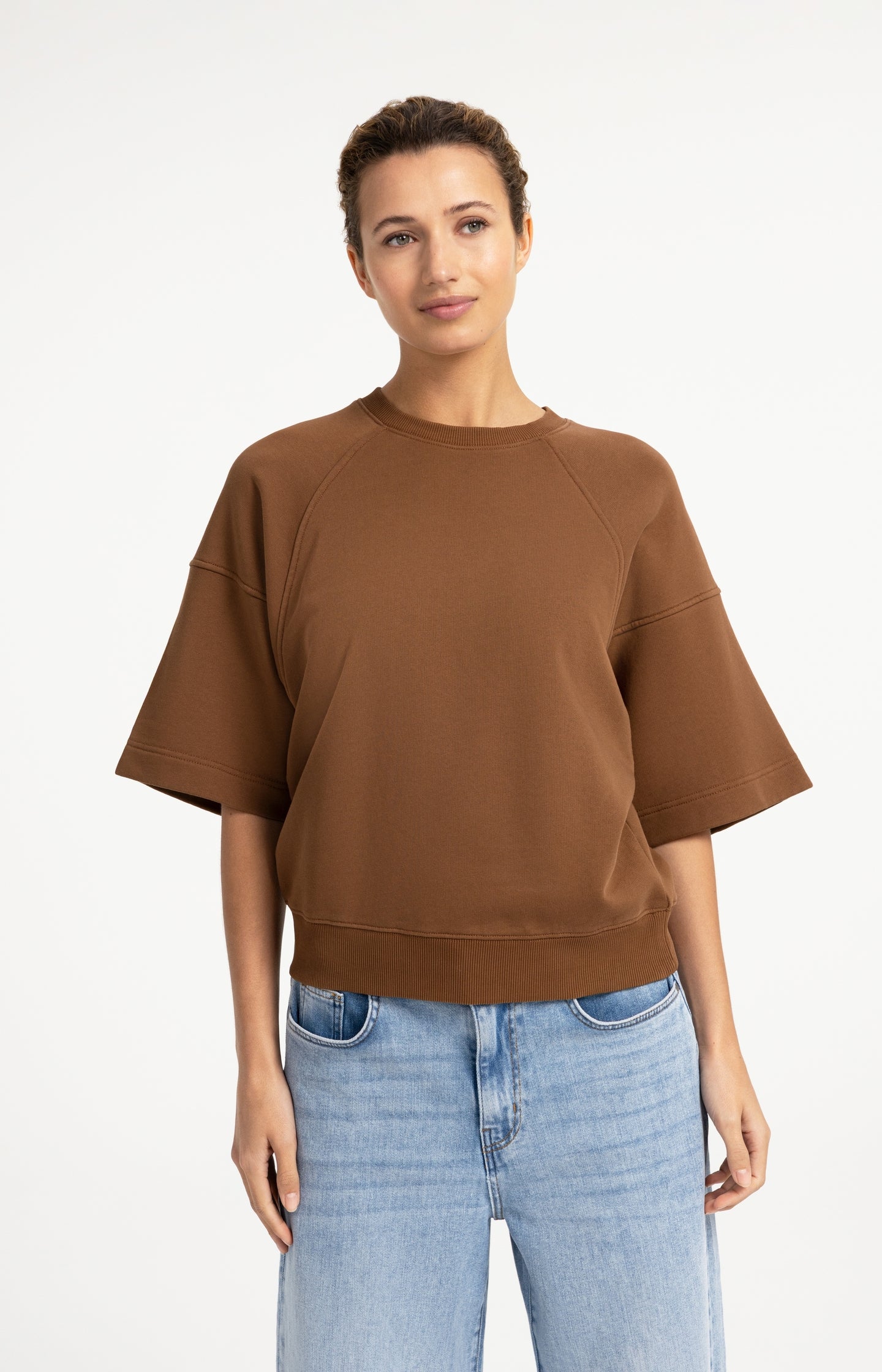 Sweatshirt with short raglan sleeves - Type: lookbook