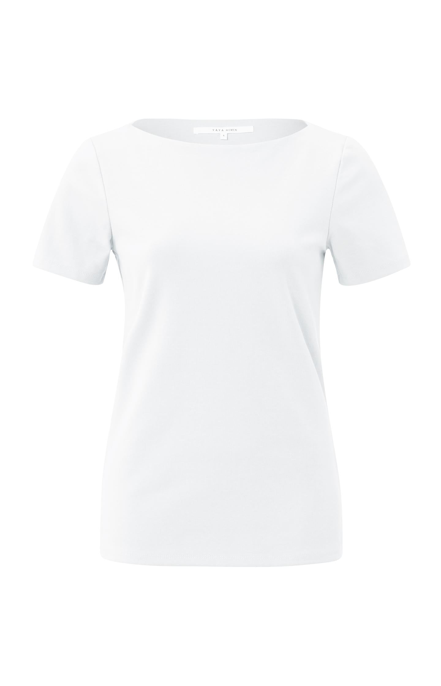 T-shirt with boatneck and short sleeves in regular fit - Type: product