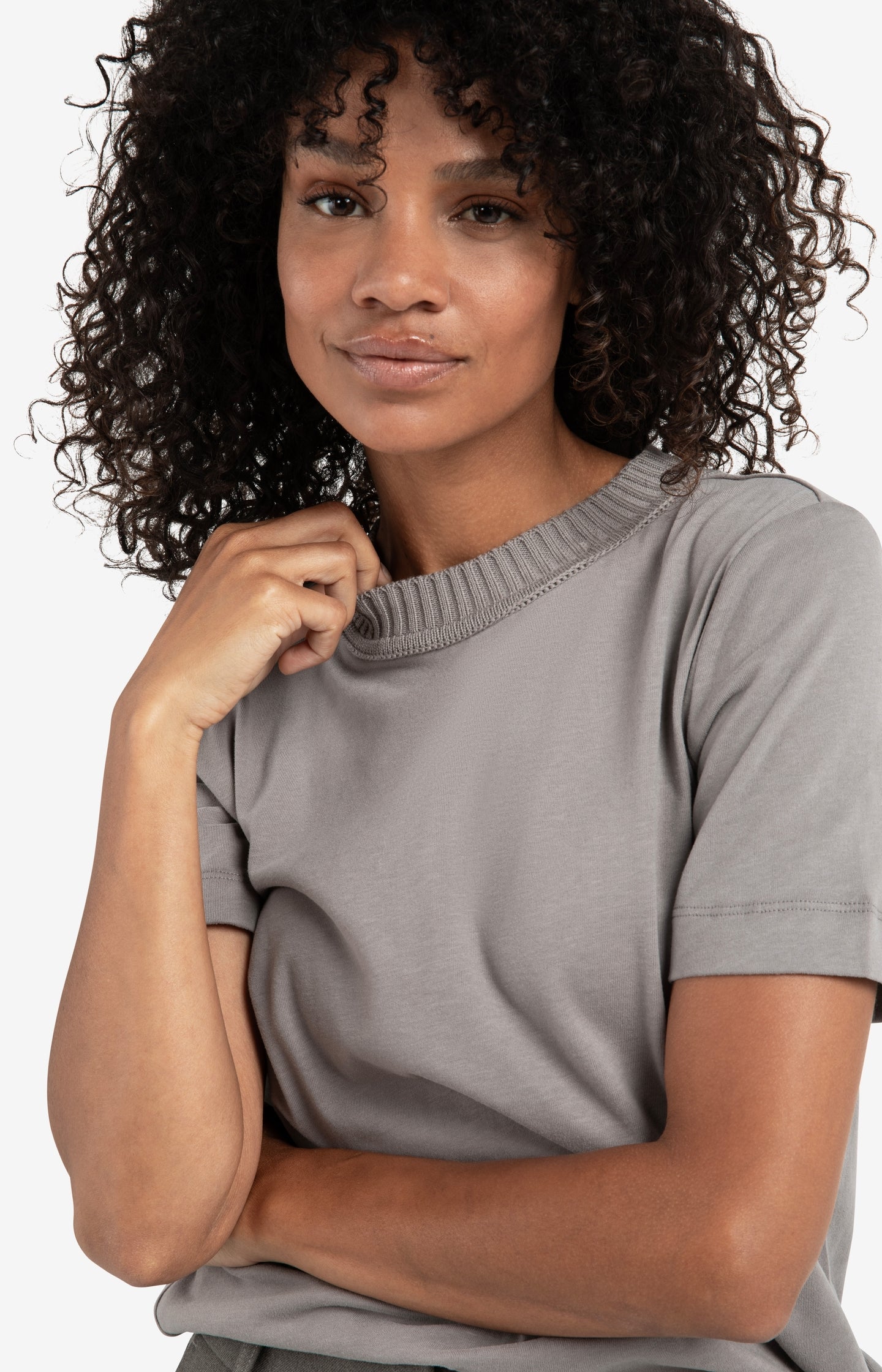 T-shirt with knitted neckline and short sleeves