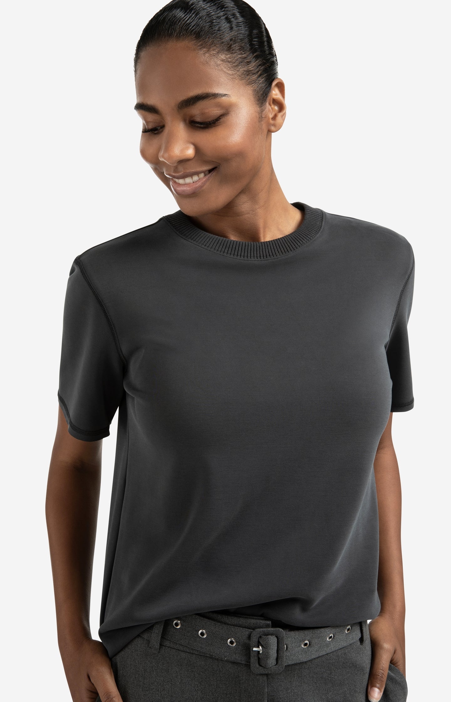 T-shirt with knitted ribbed neckline