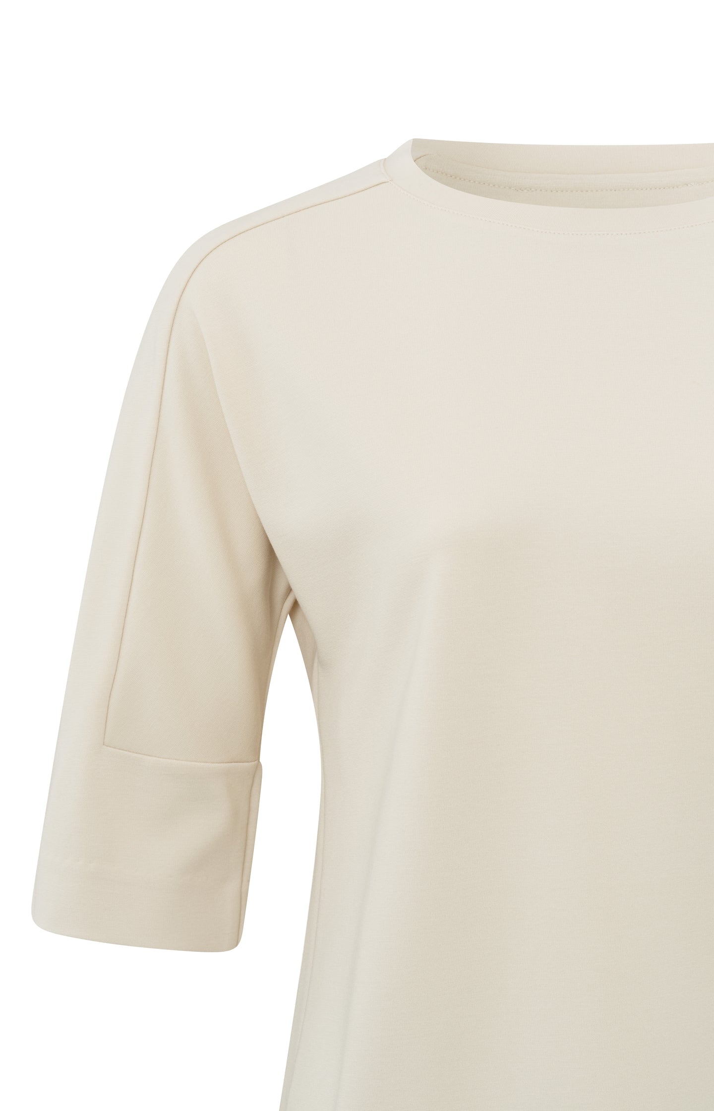 T-shirt with round neck and half long detailed sleeve