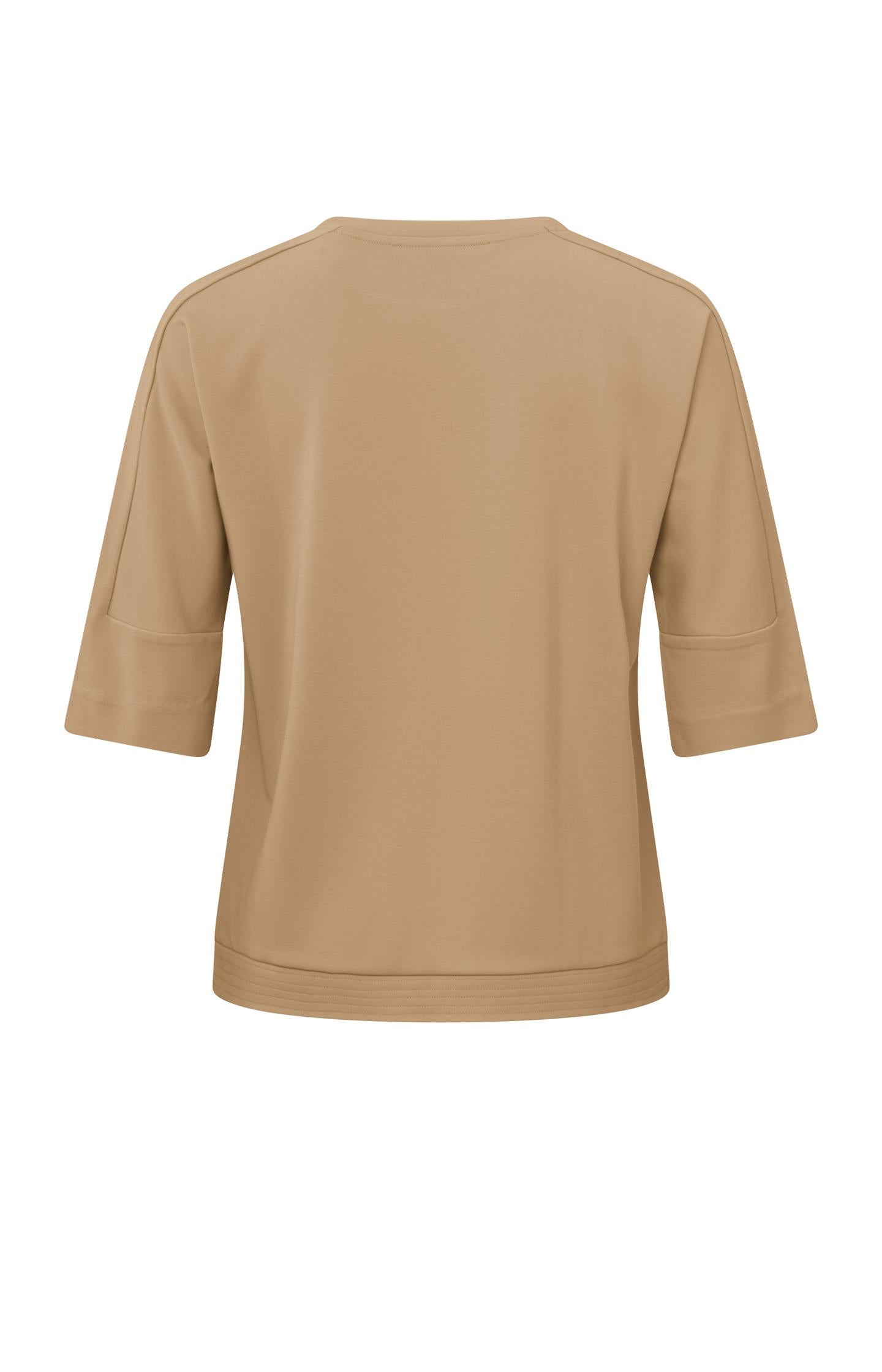 T-shirt with round neck and half long detailed sleeve