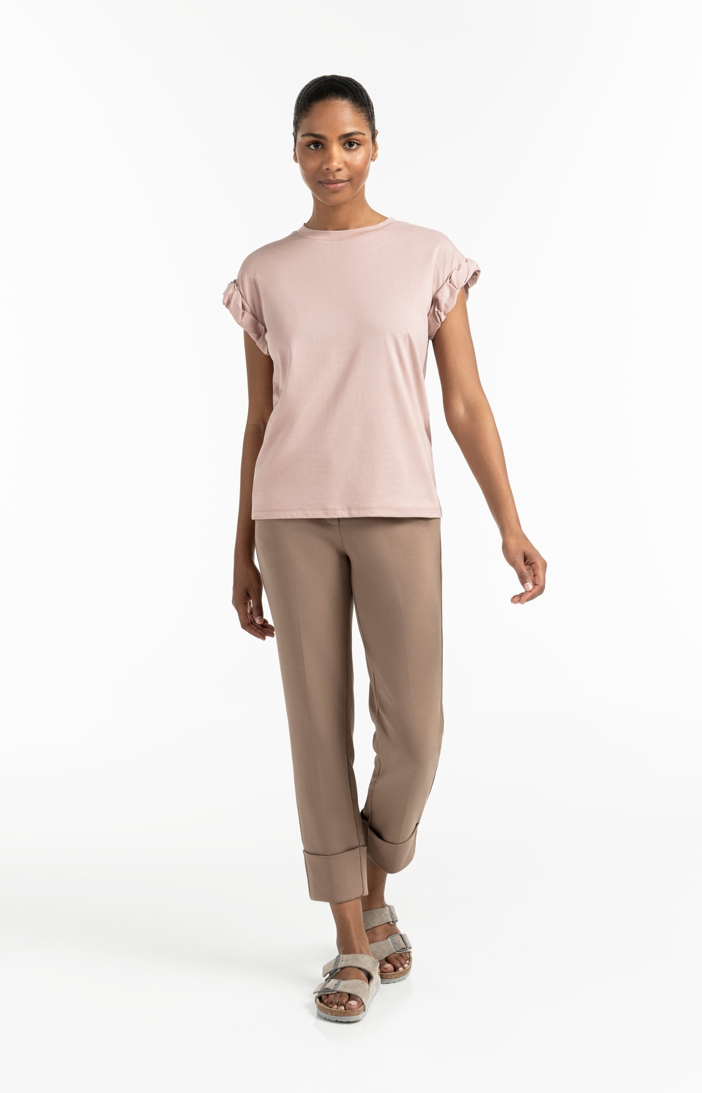 T-shirt with round neck and pleated, rolled-up sleeves