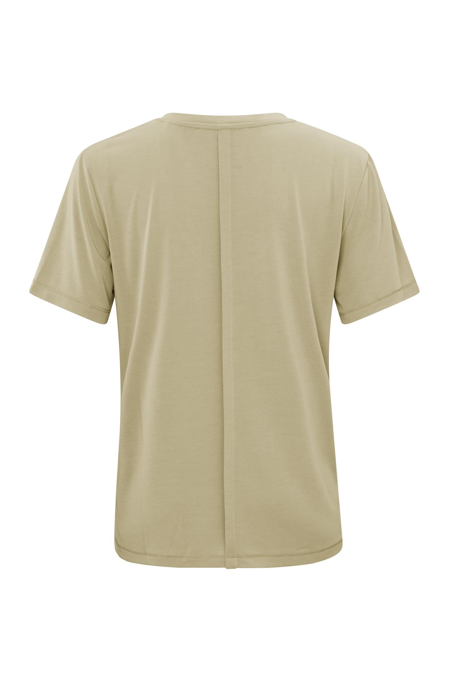 T-shirt with rounded V-neck and short sleeves in regular fit