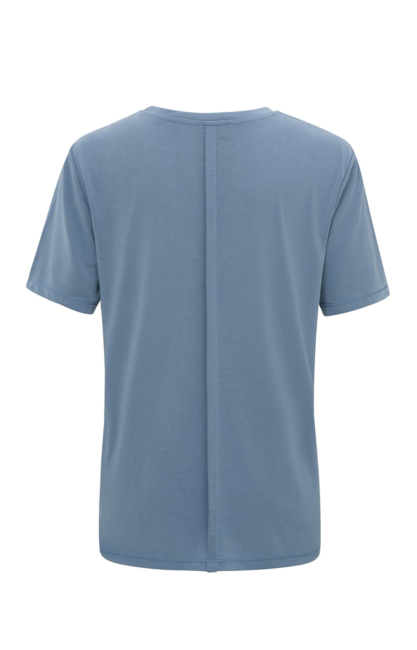 T-shirt with rounded V-neck and short sleeves in regular fit