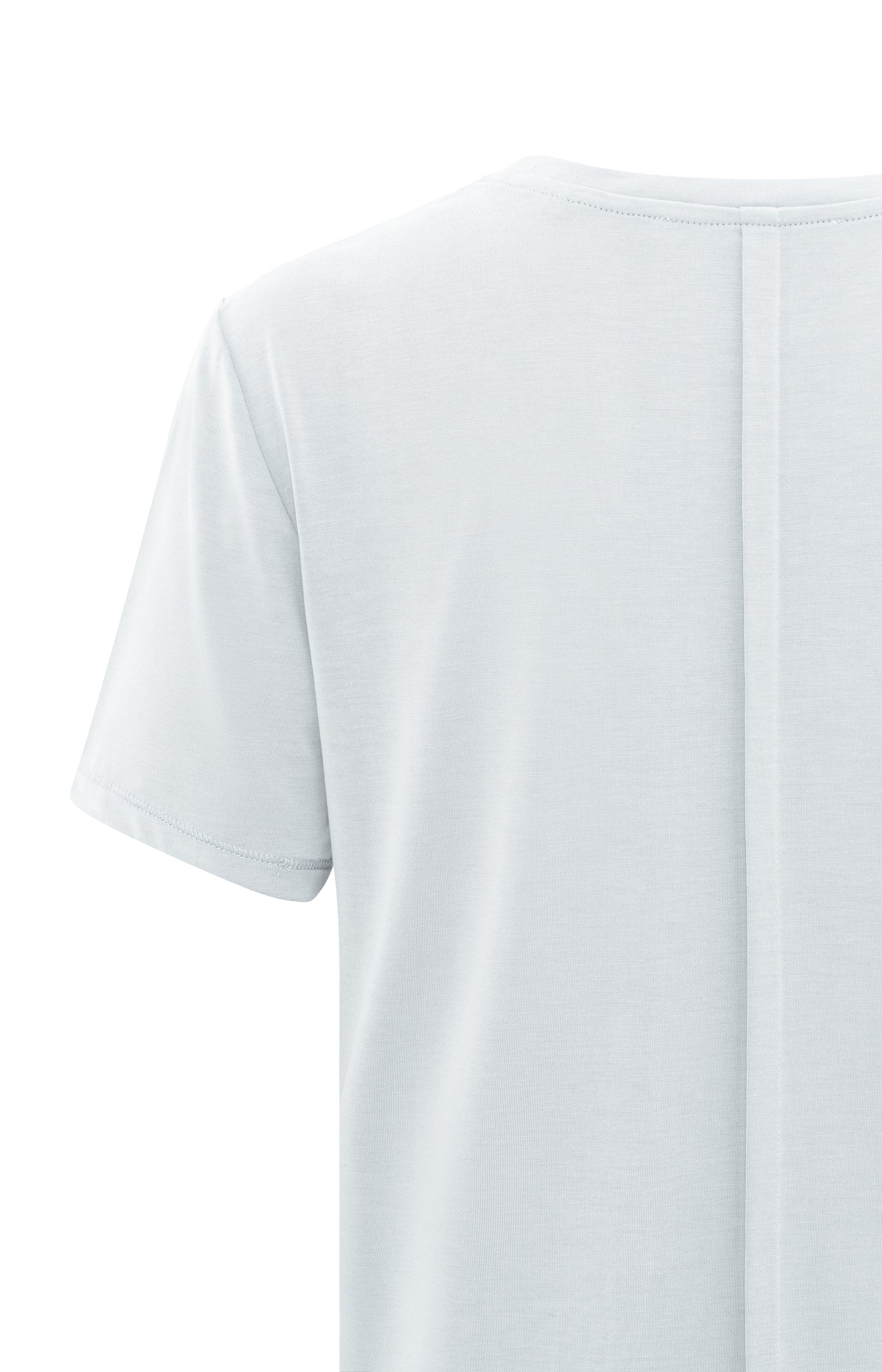 T-shirt with rounded V-neck and short sleeves in regular fit