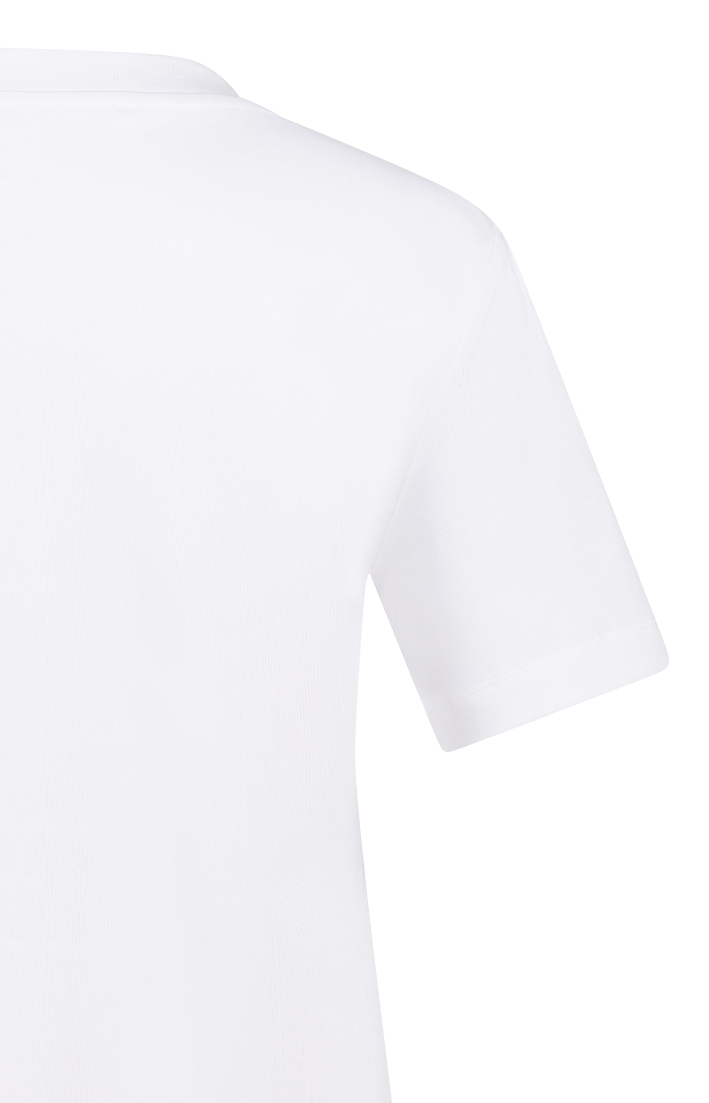 T-shirt with short sleeves, round neck and a relaxed fit