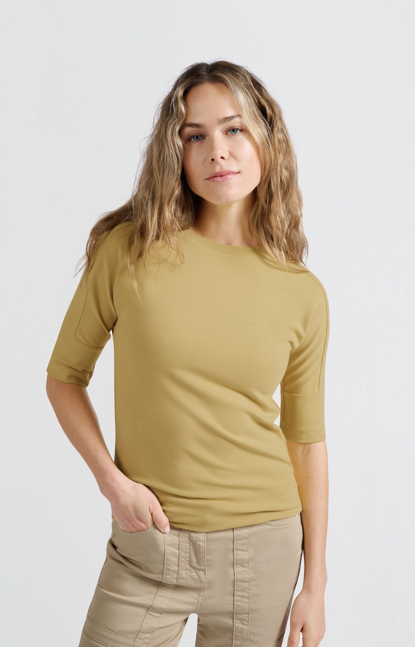 T-shirt with sleeve insert and regular fit