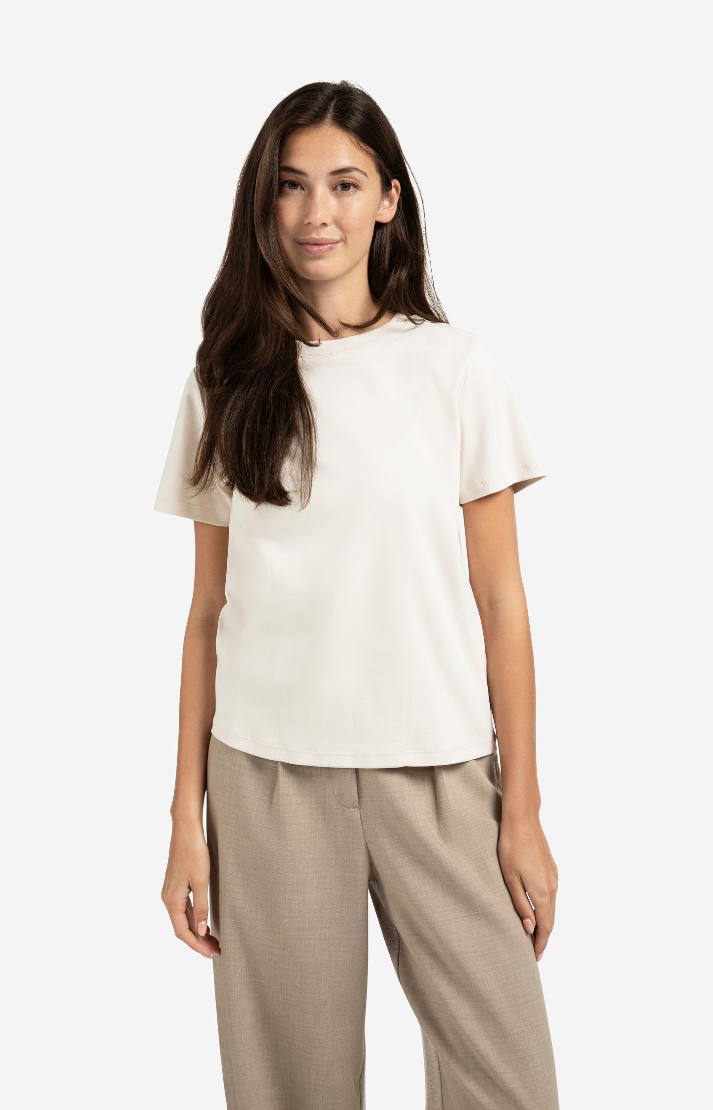 T-shirt with subtle stitch details - Type: lookbook