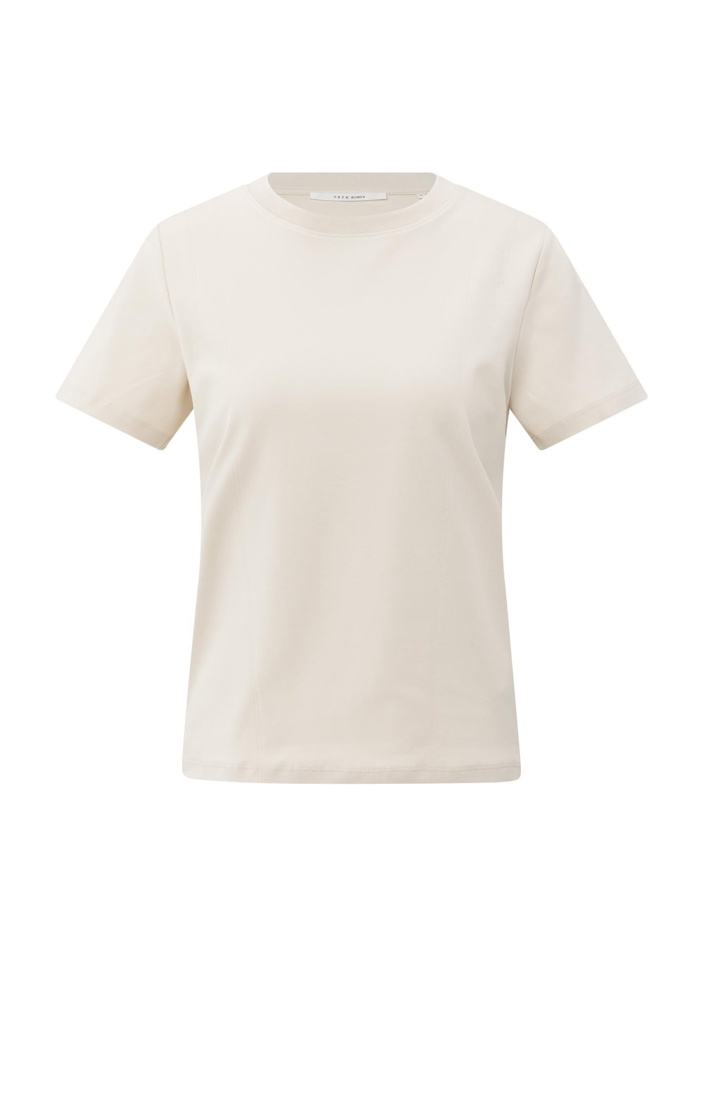 T-shirt with subtle stitch details - Type: product