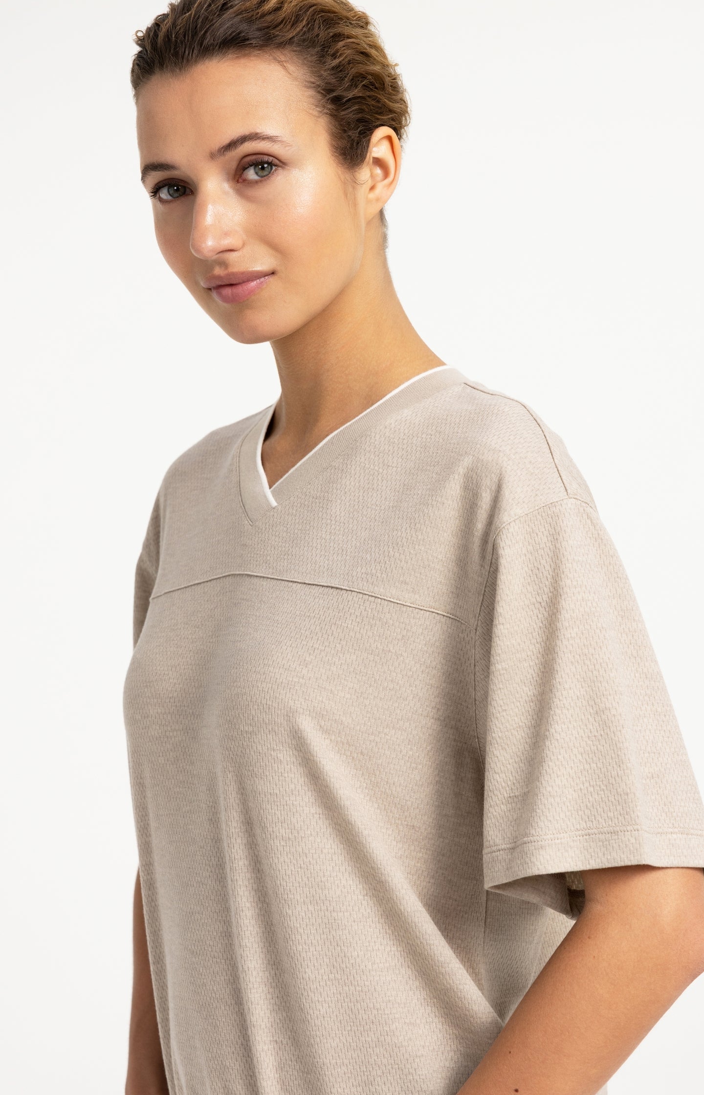 T-shirt with V-neck and subtle texture