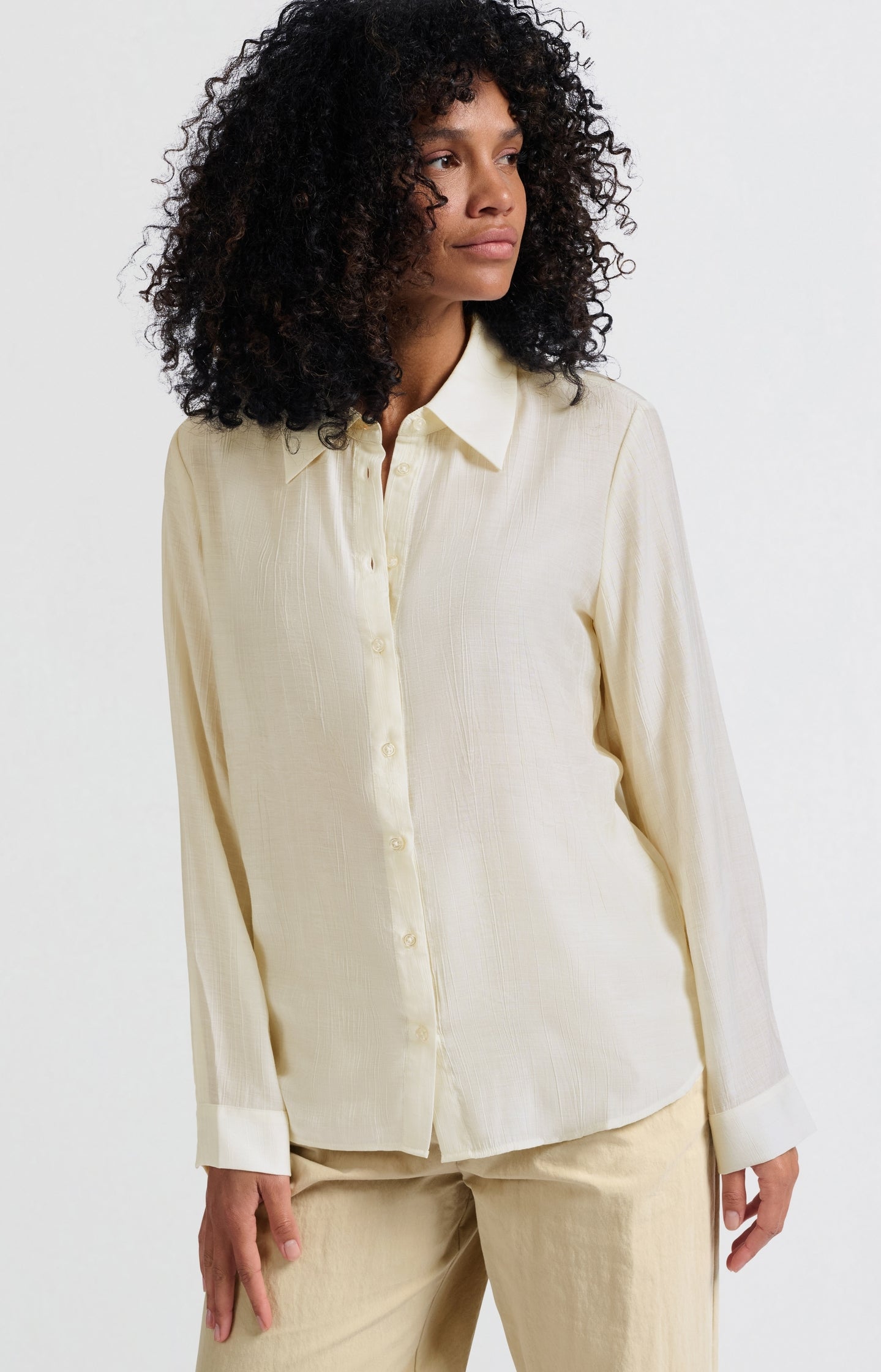 Textured blouse with regular fit