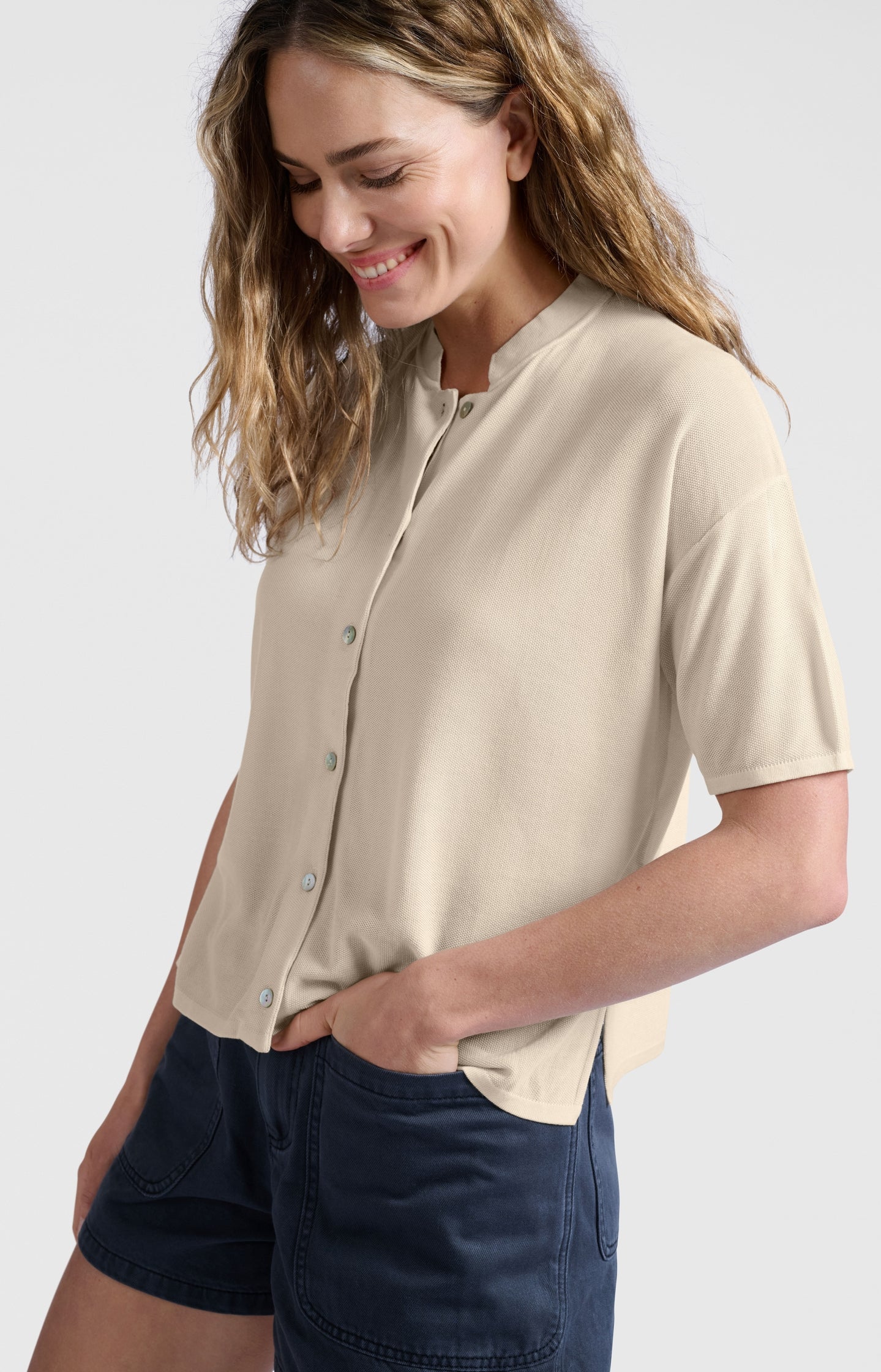 Textured cardigan with short sleeves