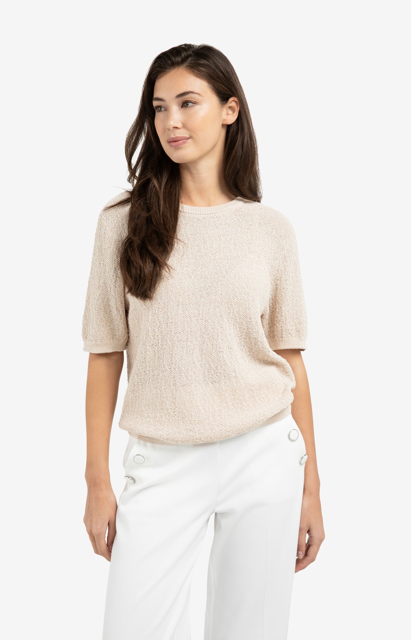 Textured knitted sweater with short sleeves