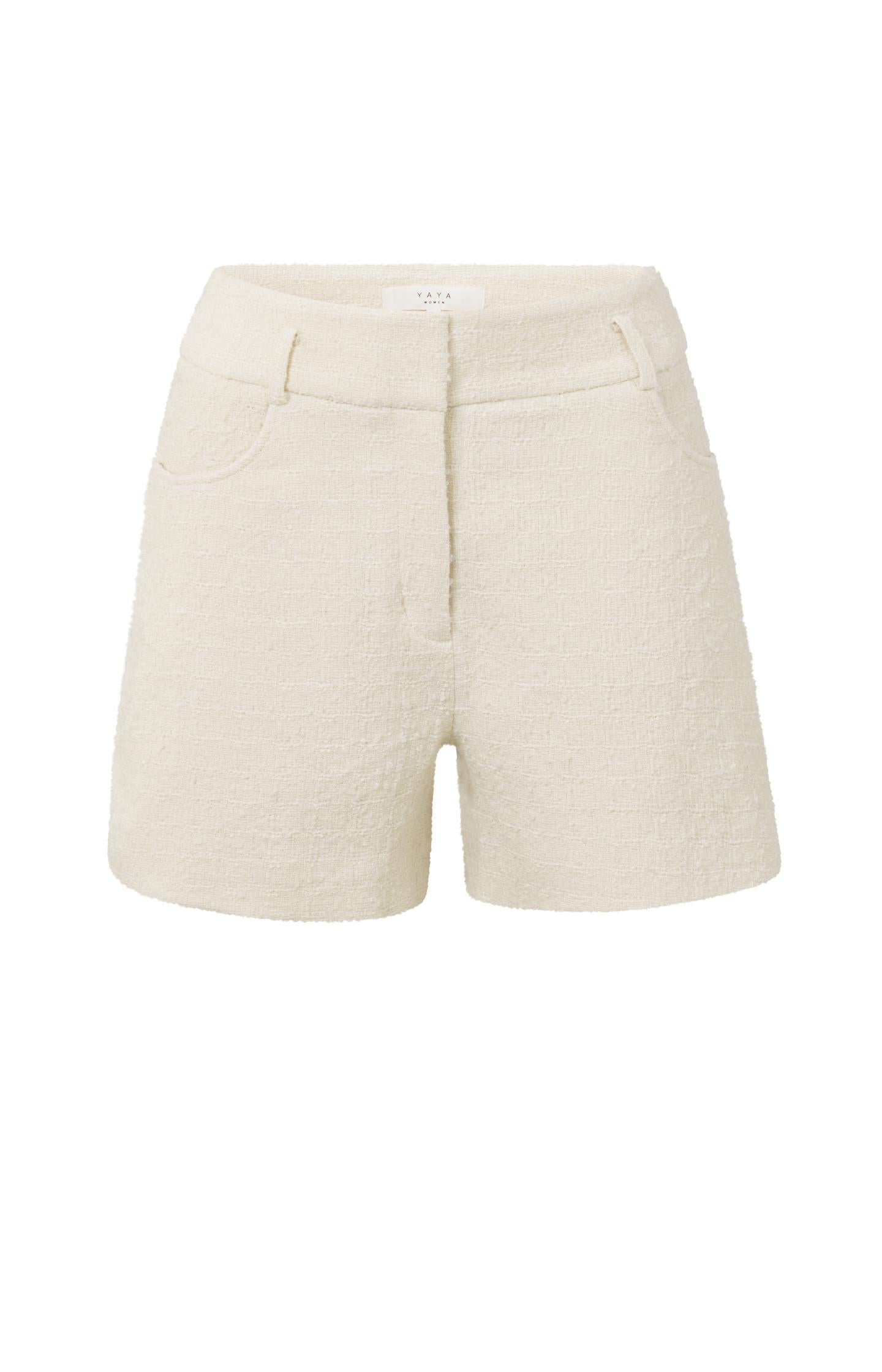 Textured shorts with high waist, pockets and zip fly - Type: product