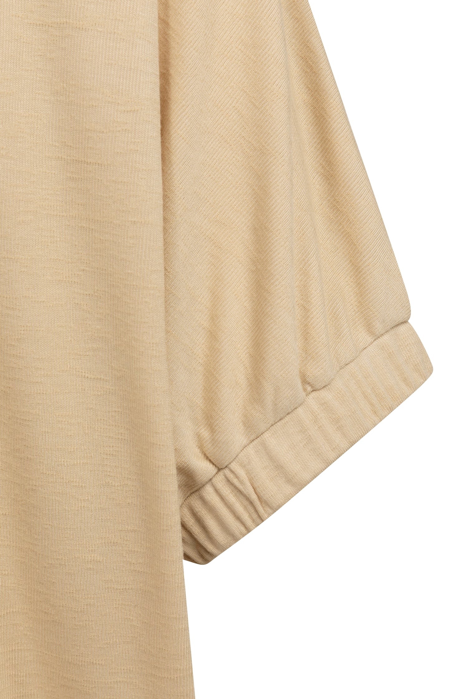 Top with boat neckline and elastic cuffs