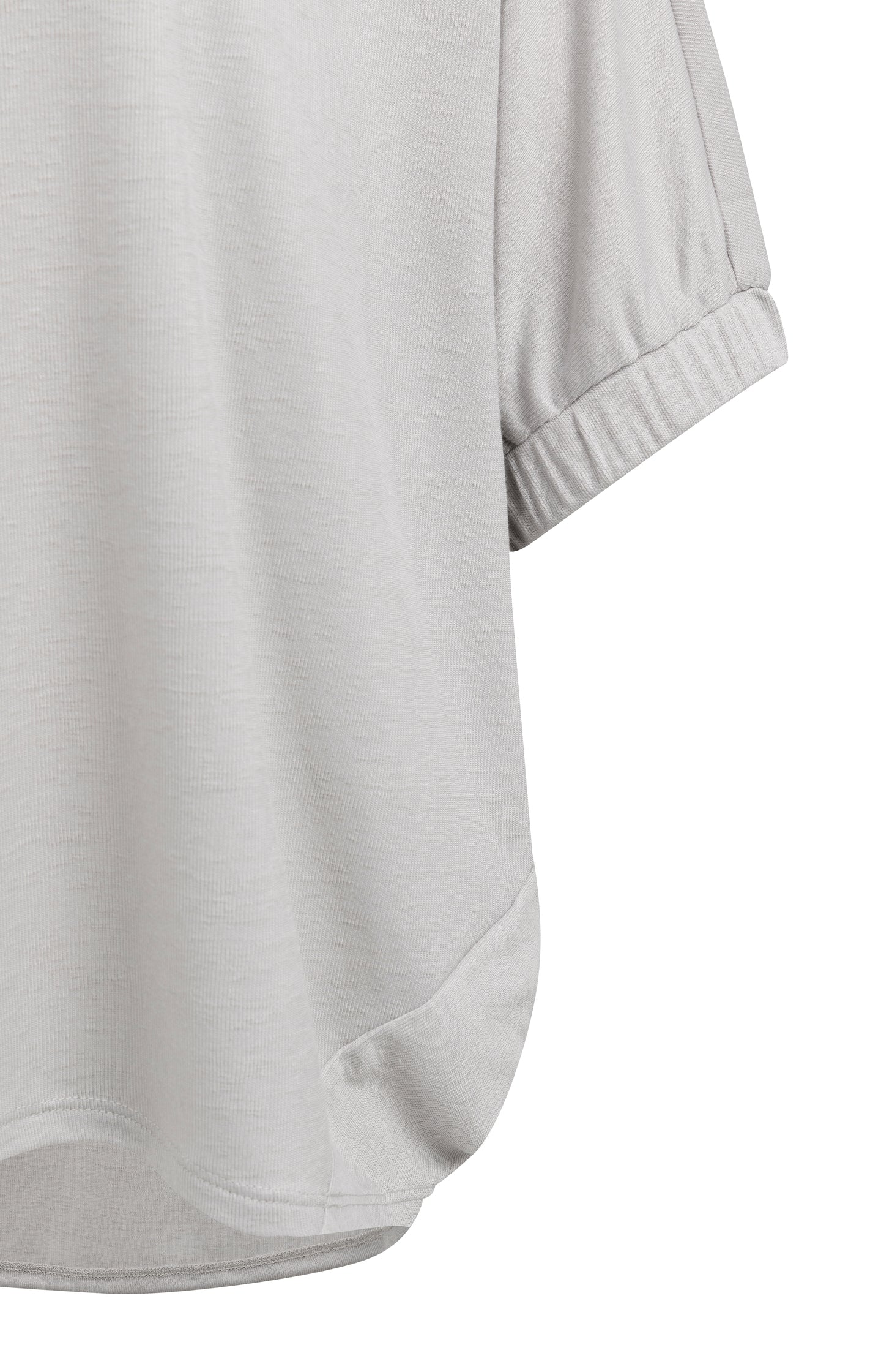 Top with boat neckline and elastic cuffs