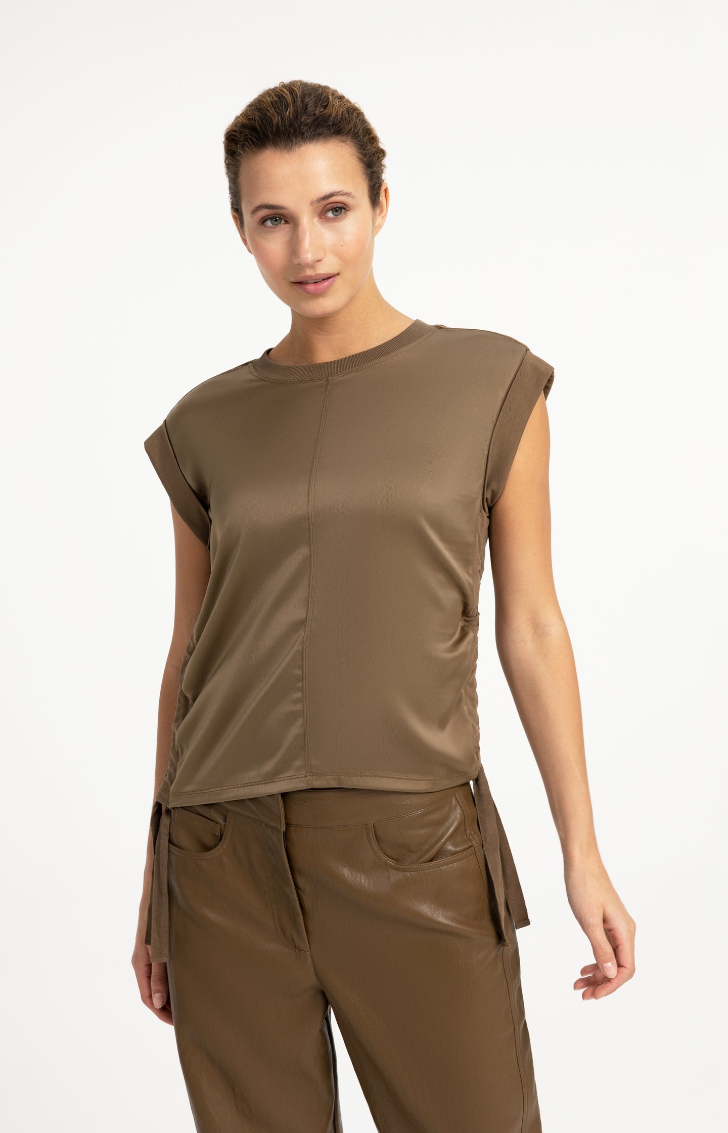 Top with drawstring details and cap sleeves