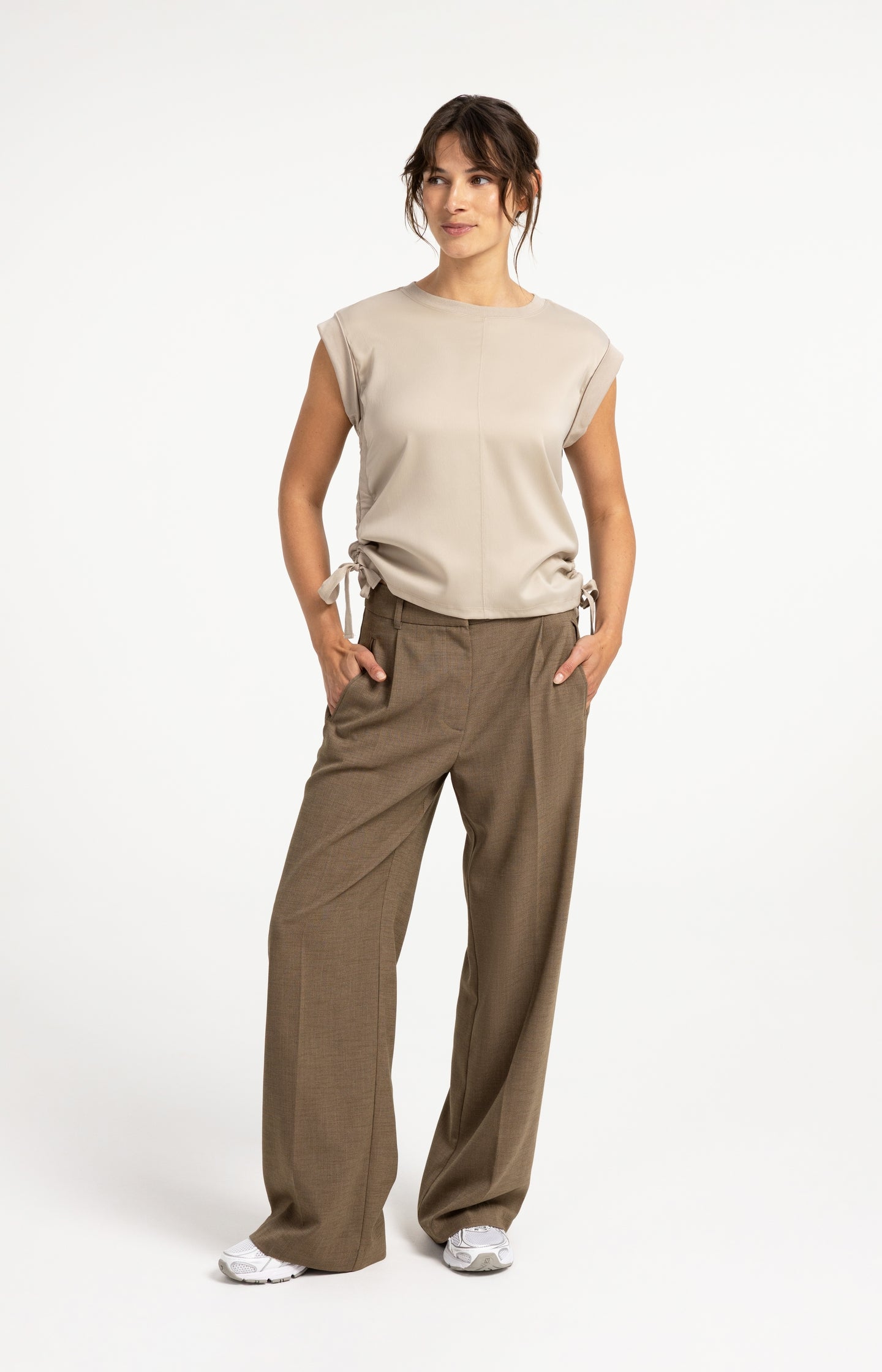 Top with drawstring details and cap sleeves