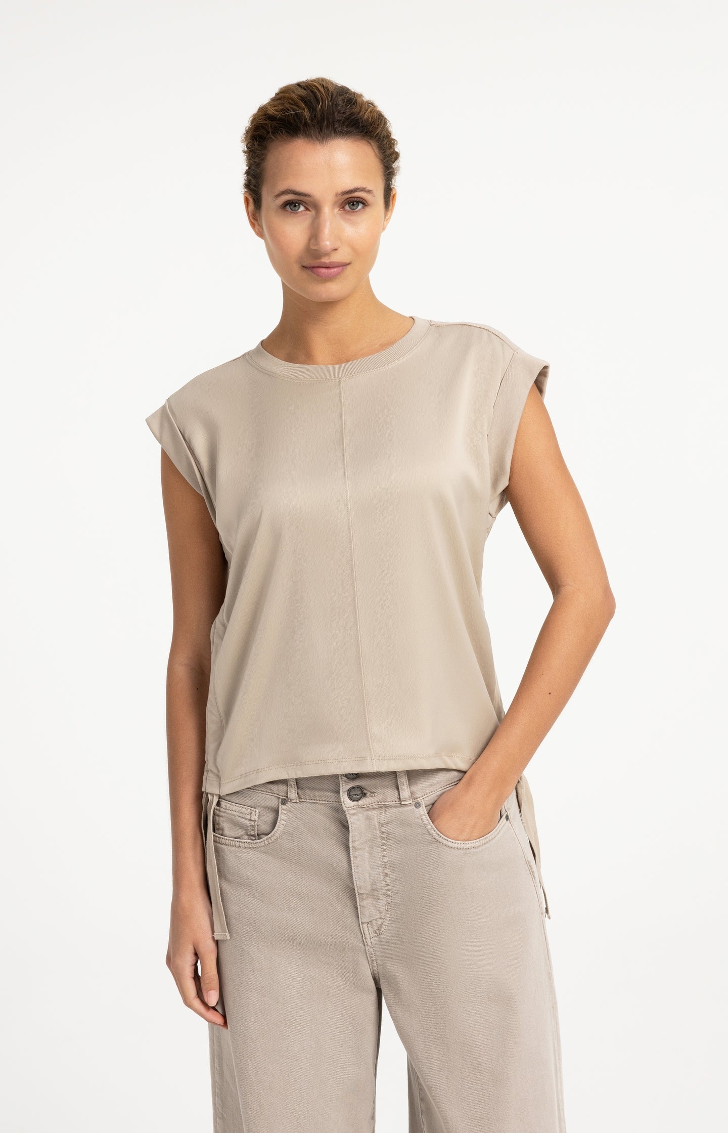 Top with drawstring details and cap sleeves