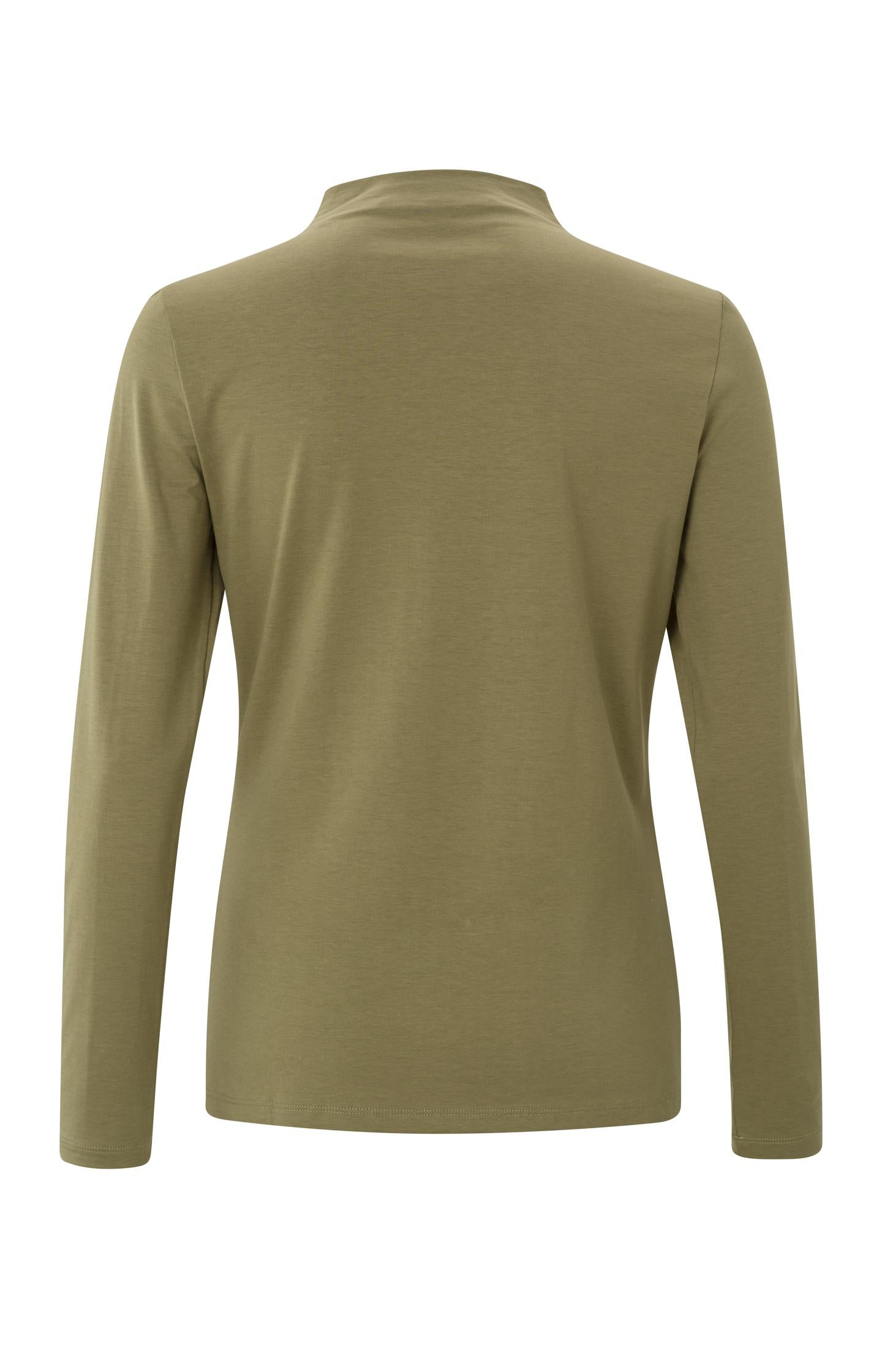 Top with high neck, long sleeves and gathered details