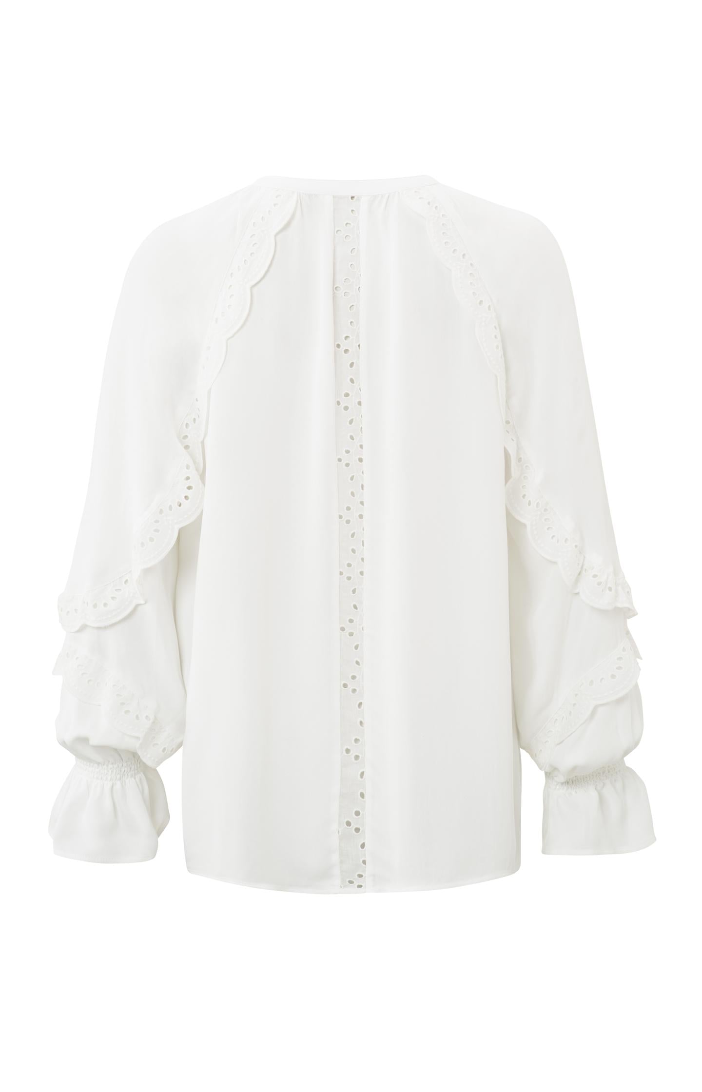 Top with long trumpet sleeves, buttons and lace details