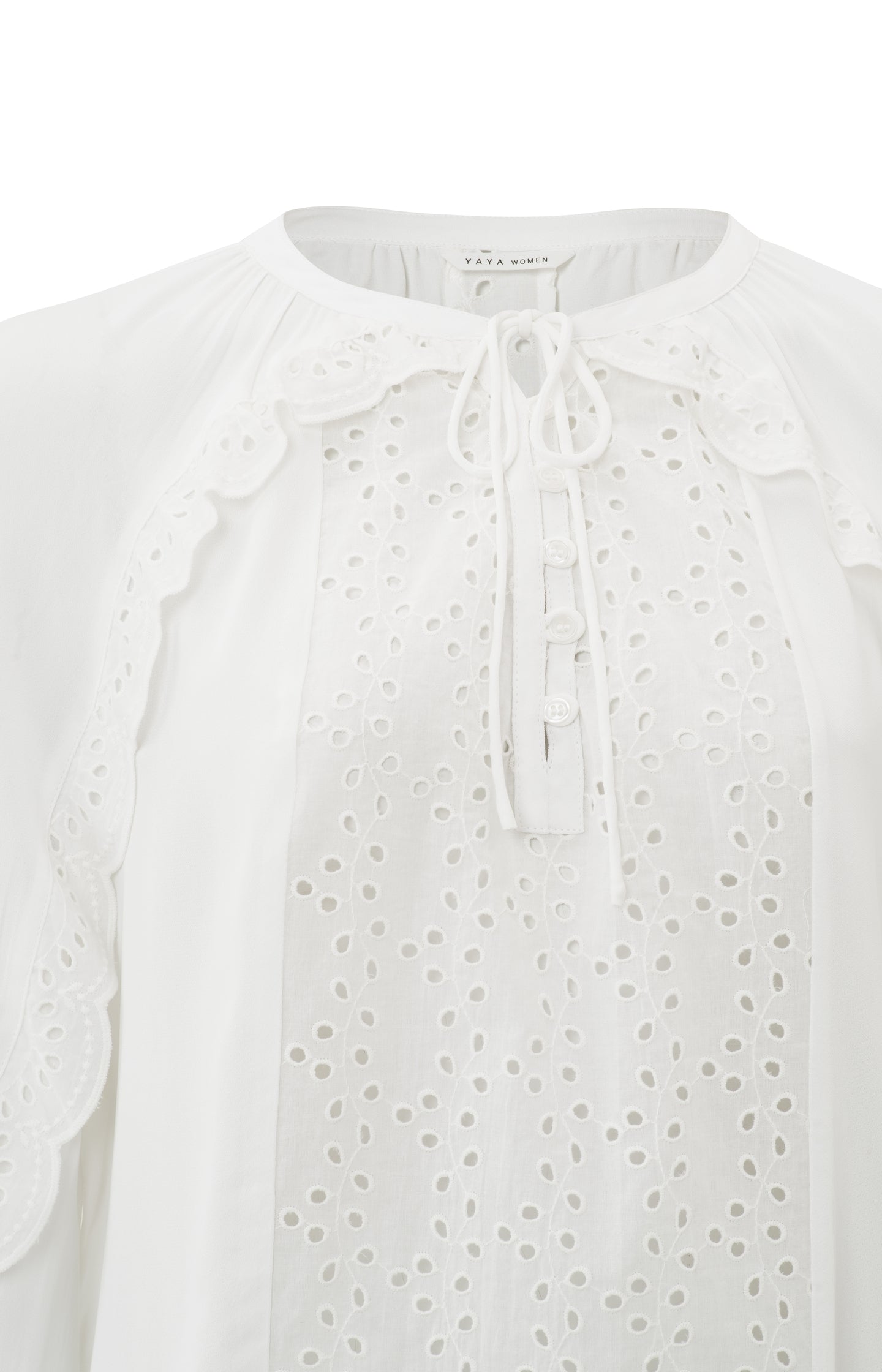 Top with long trumpet sleeves, buttons and lace details