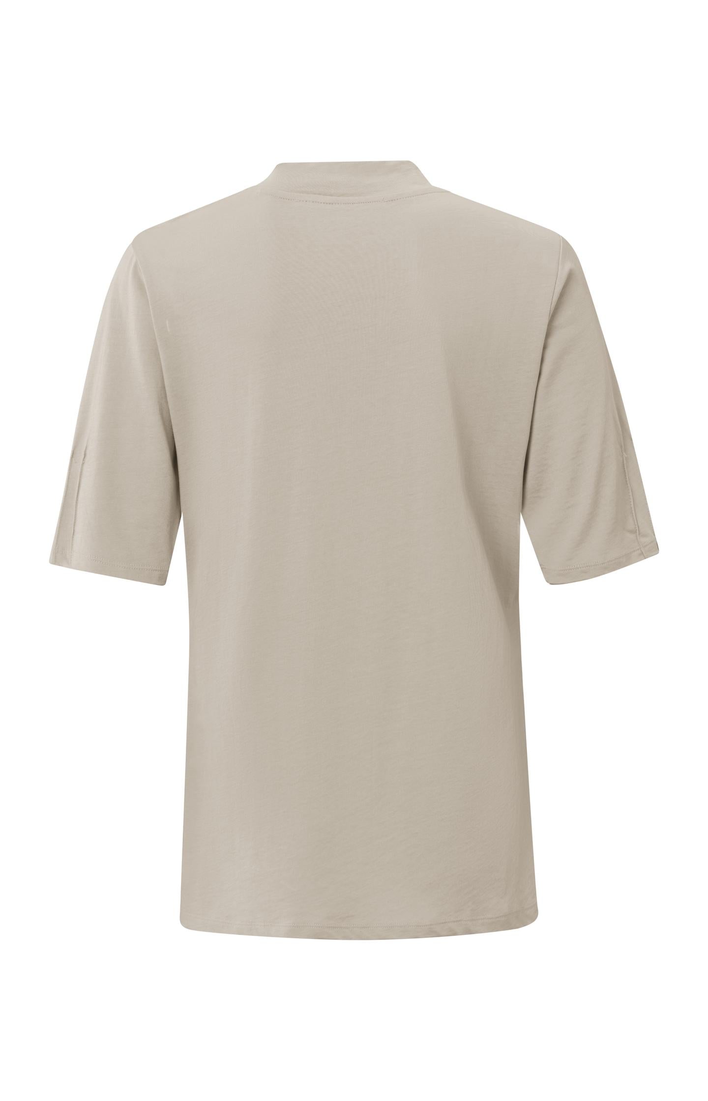 Top with round high neck, short sleeves and seam detail