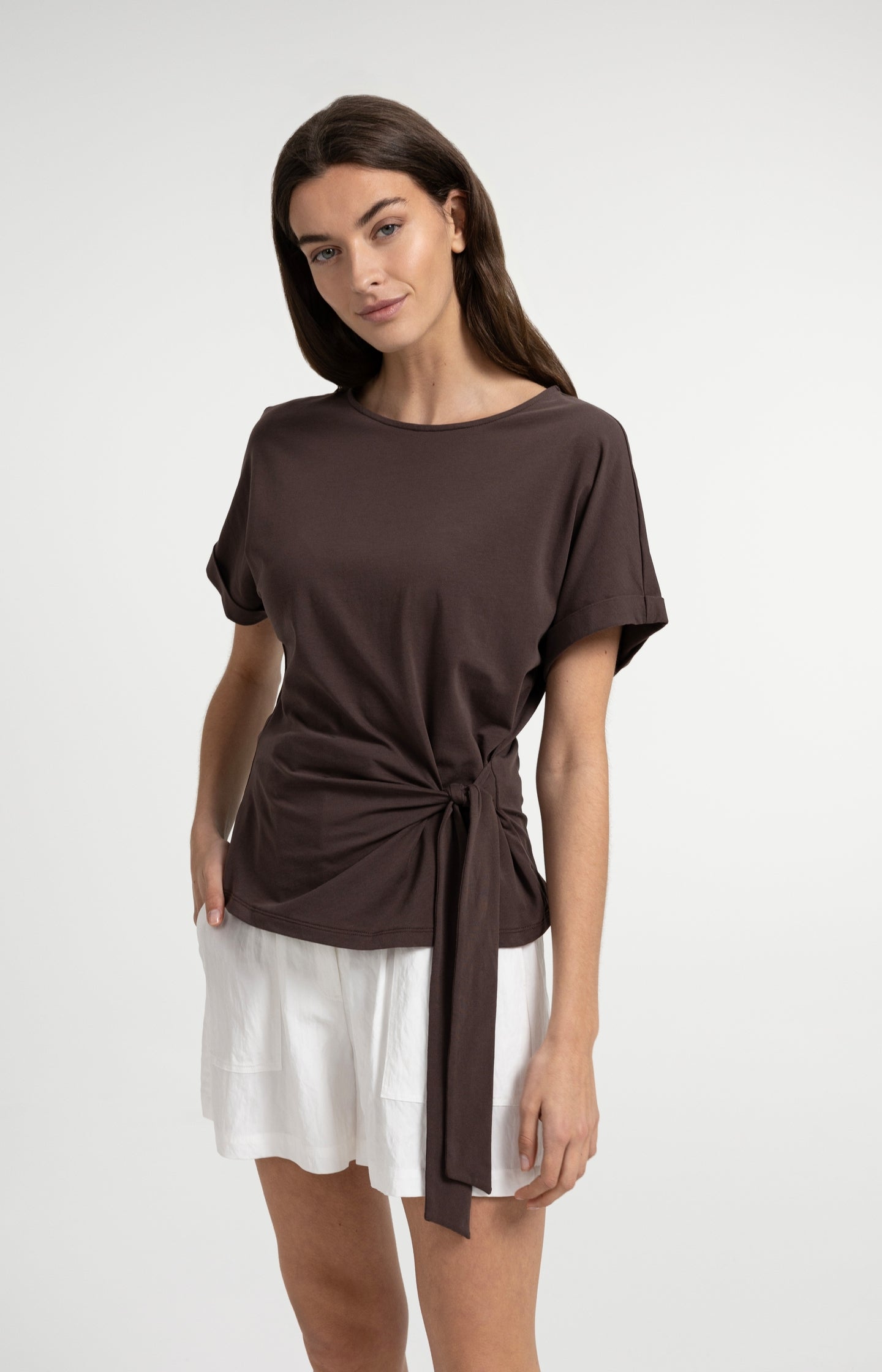 Top with round neckline and knot detail