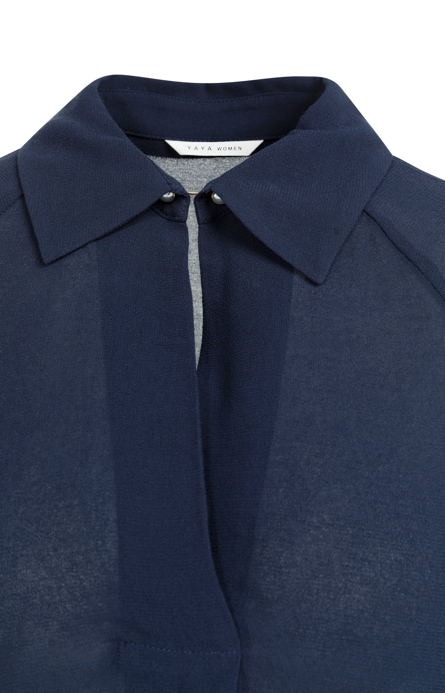 Top with short raglan sleeves and pearl detail