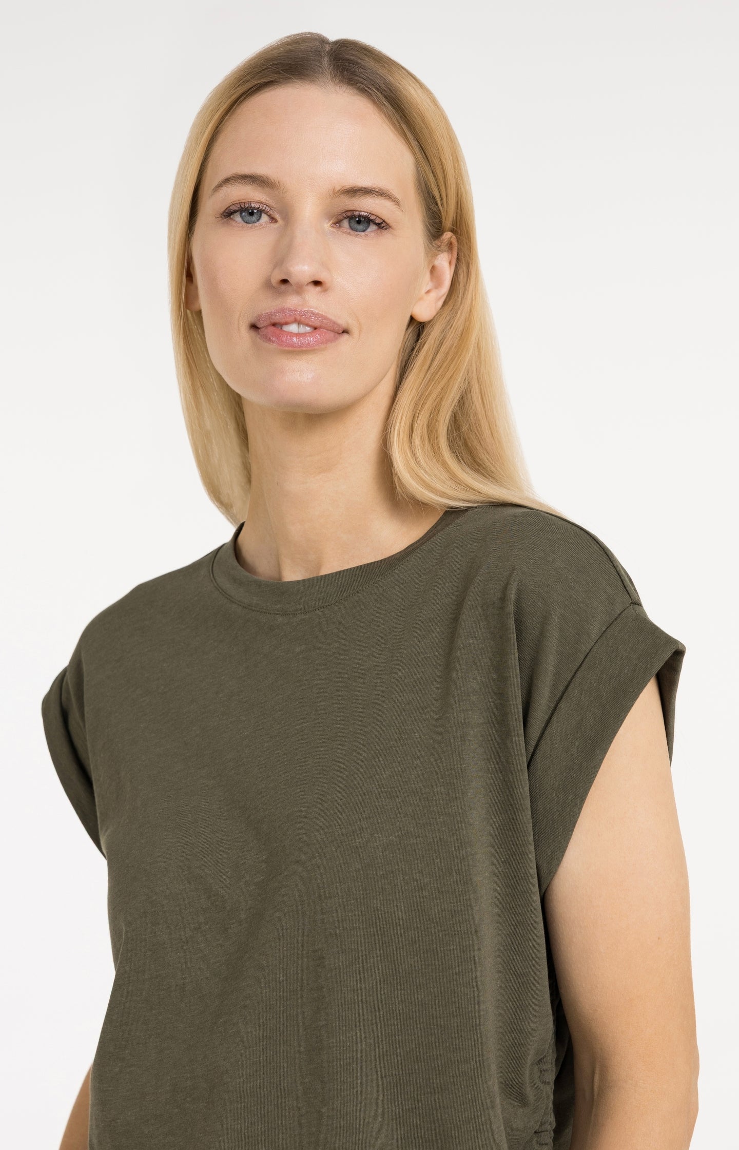 Top with short sleeves and adjustable cords